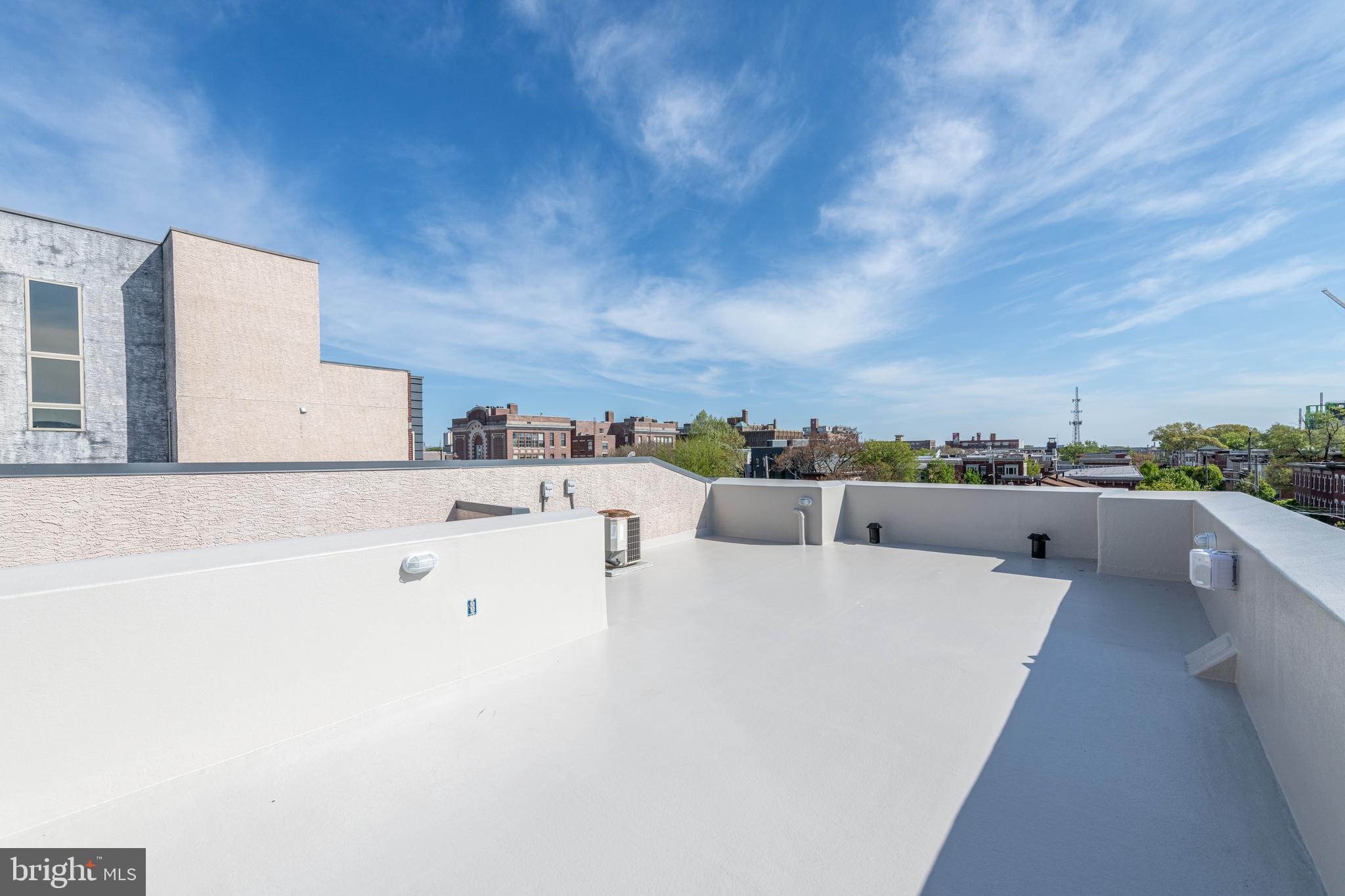 HAWTHORNE - Residential Lease