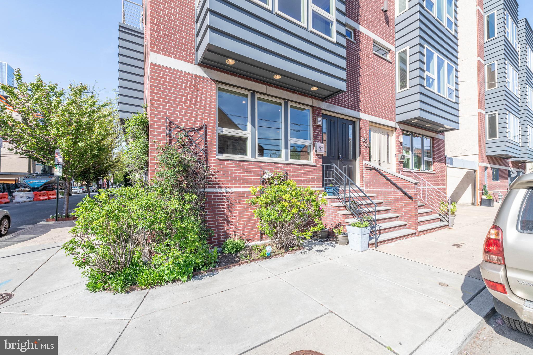 HAWTHORNE - Residential Lease