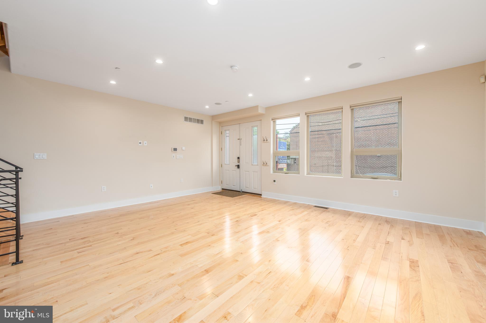 HAWTHORNE - Residential Lease