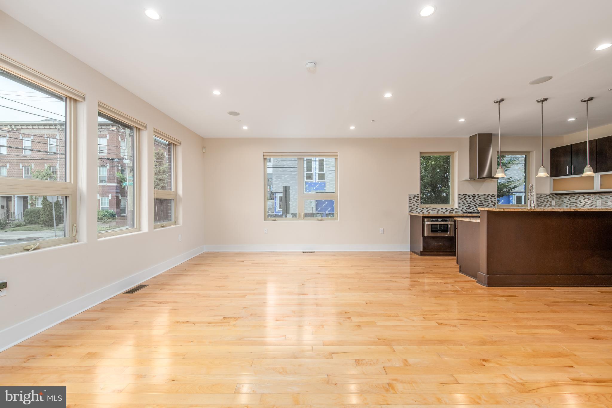 HAWTHORNE - Residential Lease