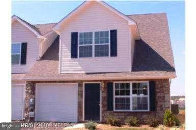 THE TOWNES AT OAKHURST - Residential