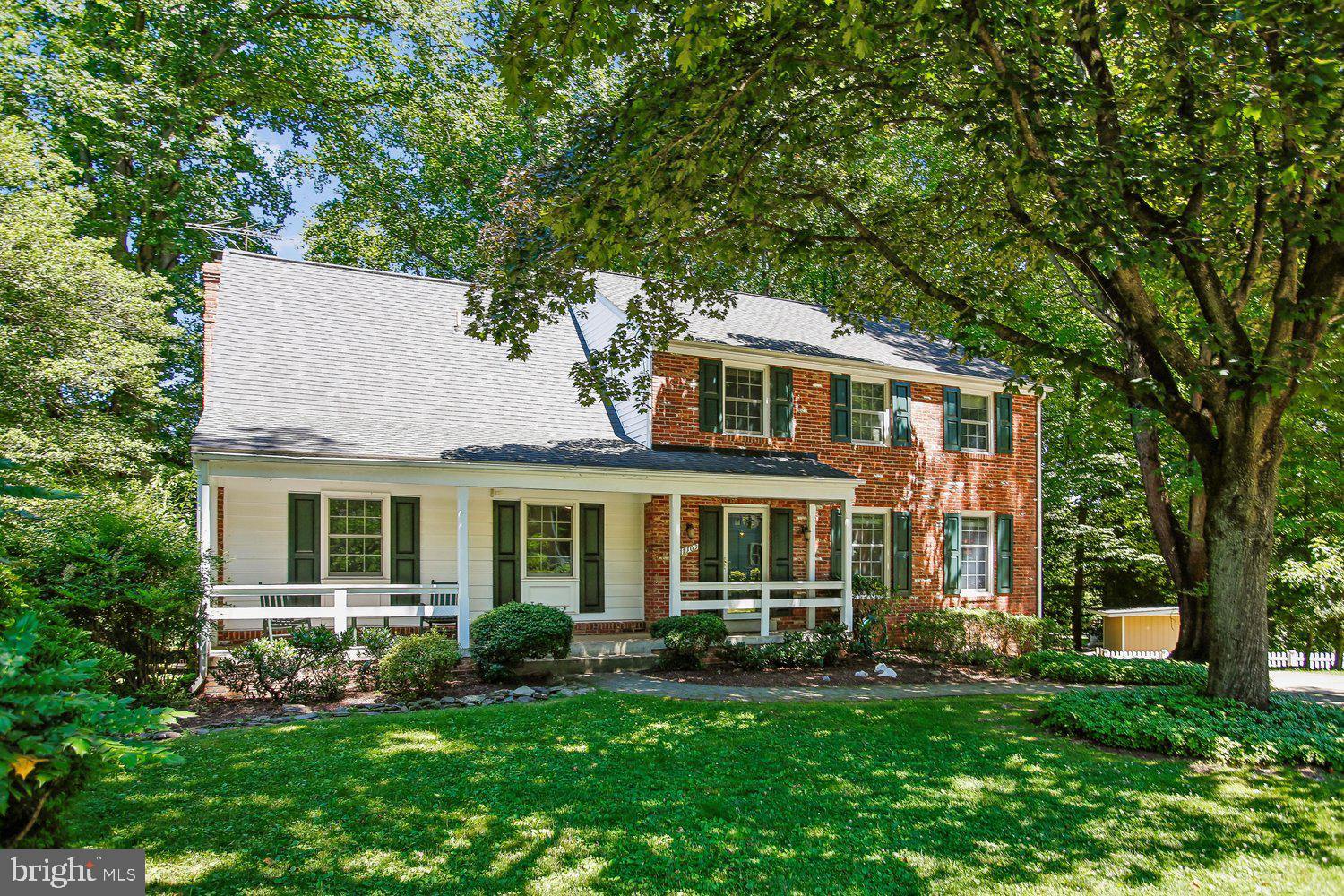 11303 HOUNDS WAY