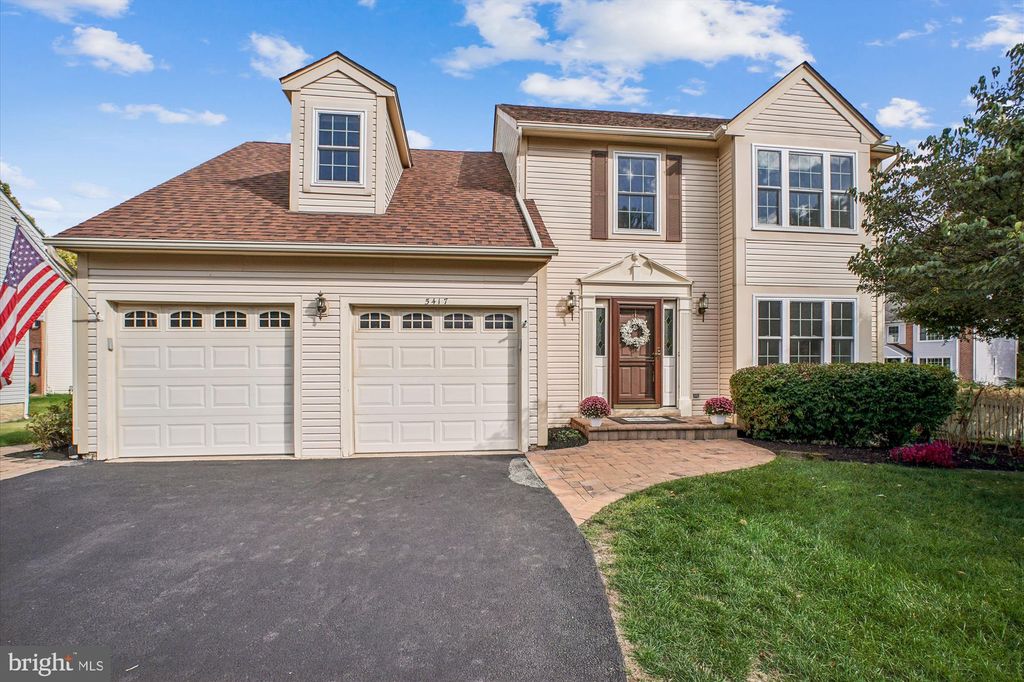 Photo of 5417 Gladewright Drive, CENTREVILLE, VA 20120 (MLS # VAFX2275104)