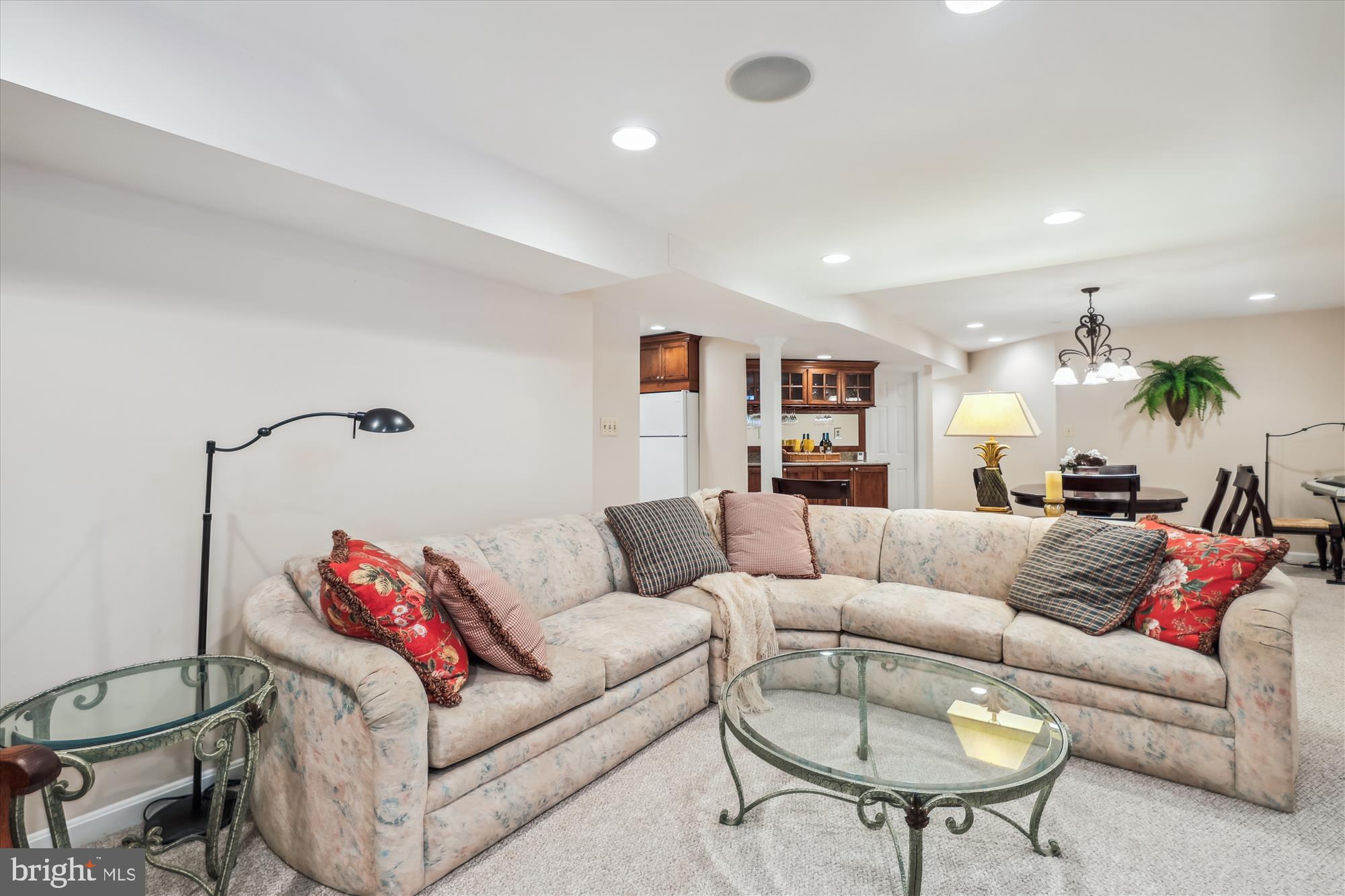 REGAL OAKS - Residential