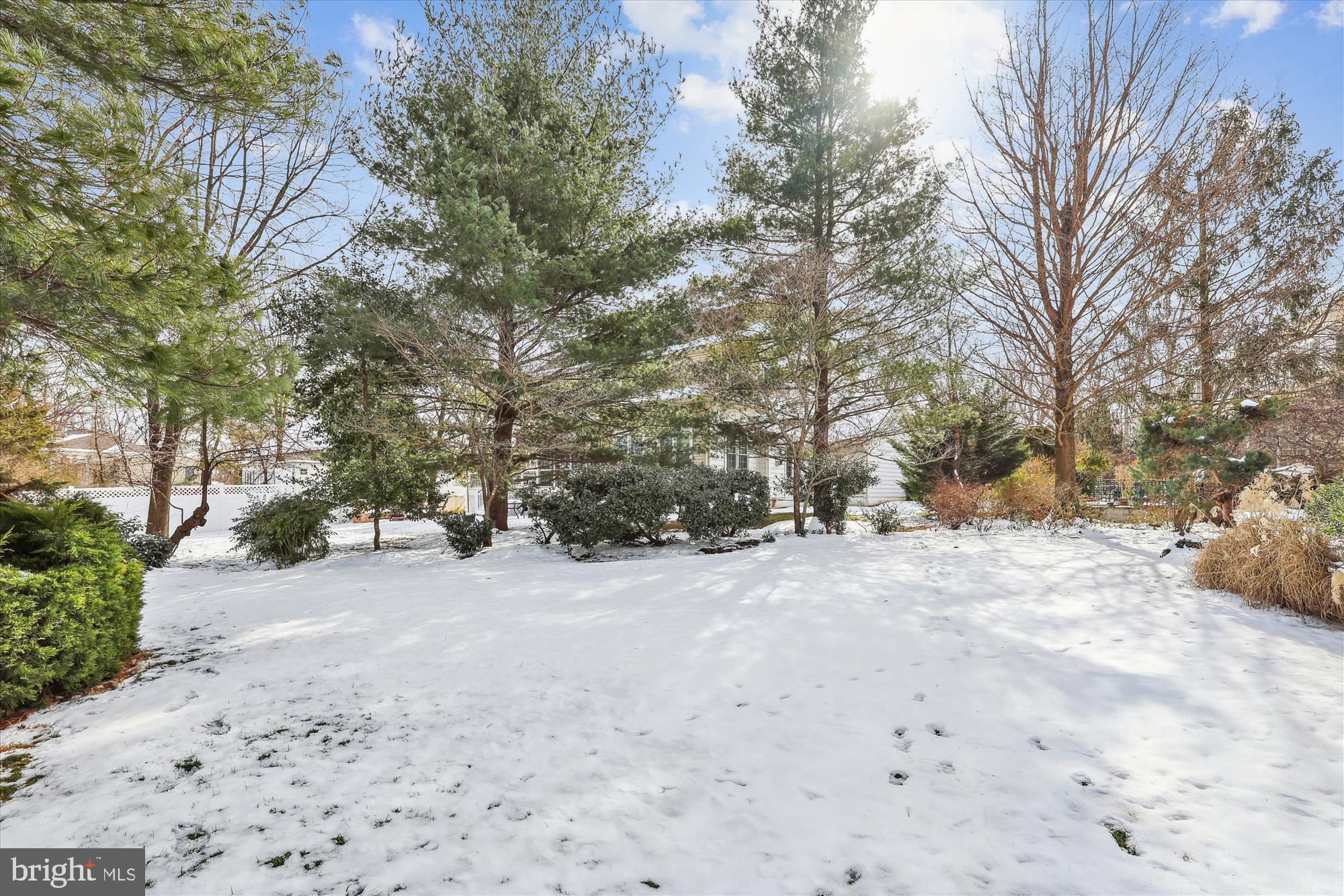 REGAL OAKS - Residential