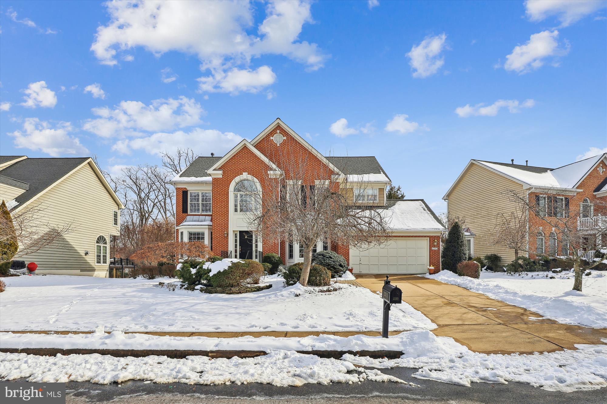 REGAL OAKS - Residential