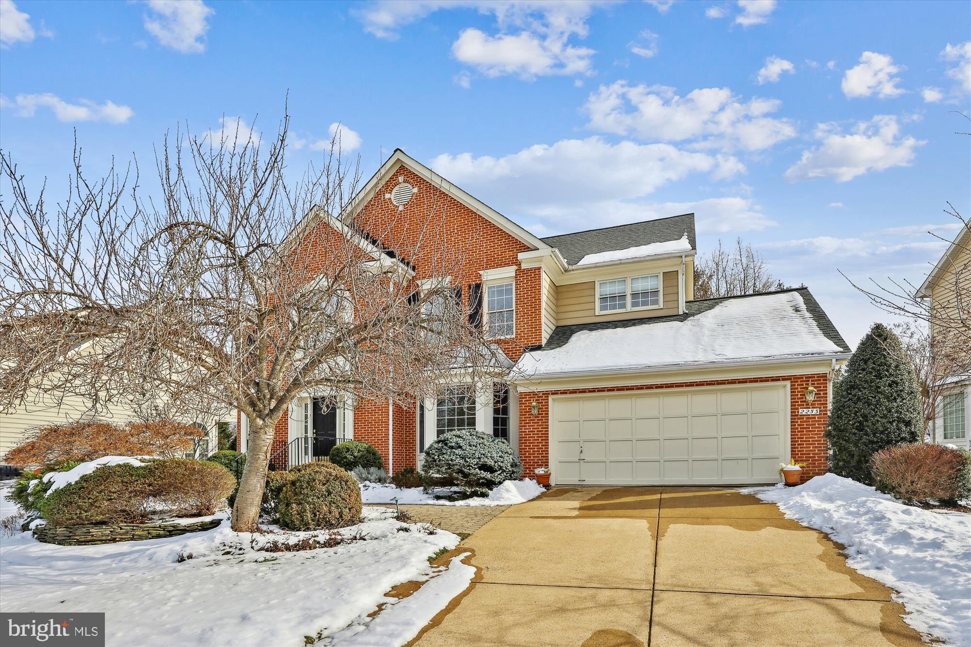 REGAL OAKS - Residential