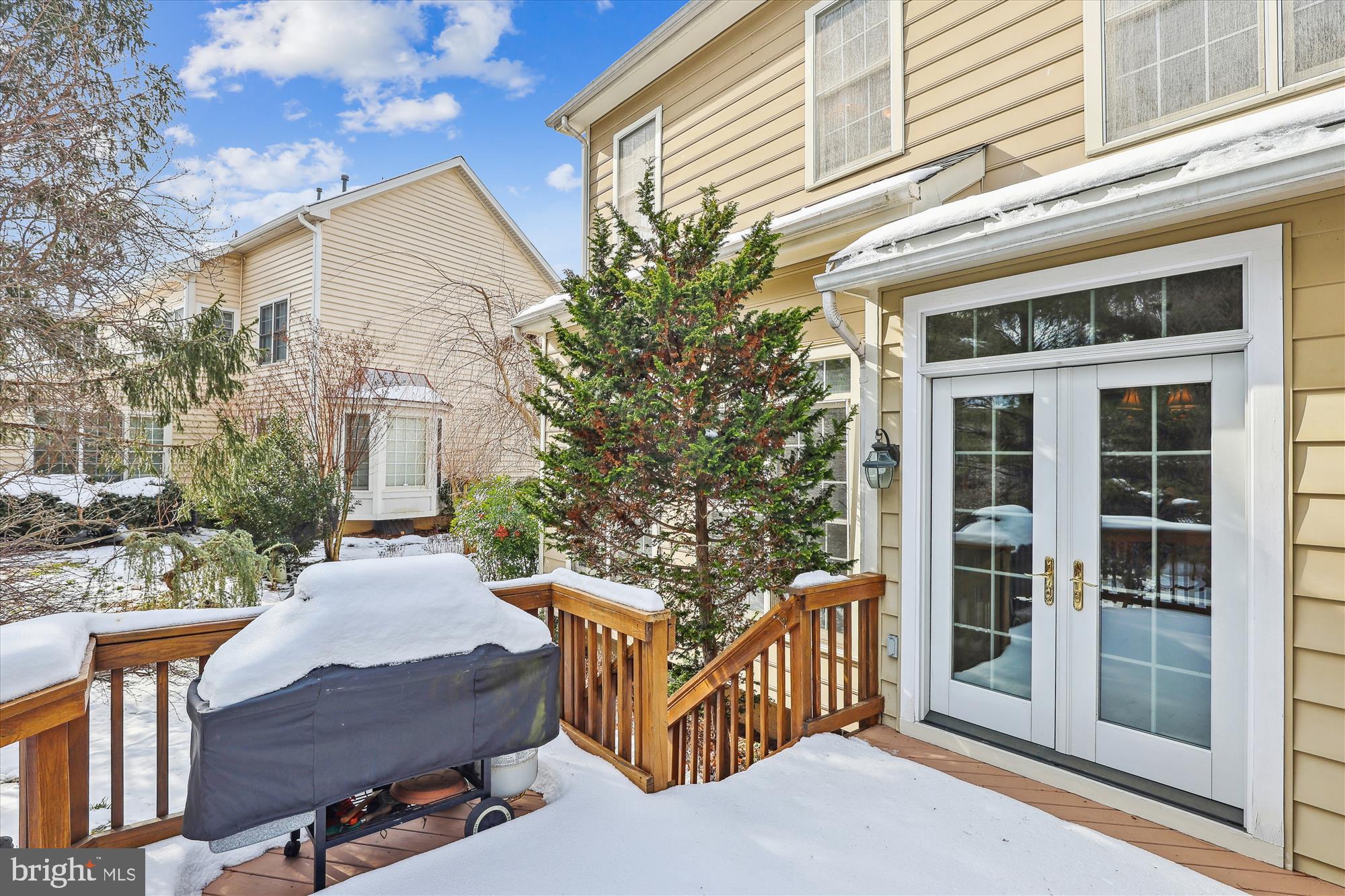 REGAL OAKS - Residential