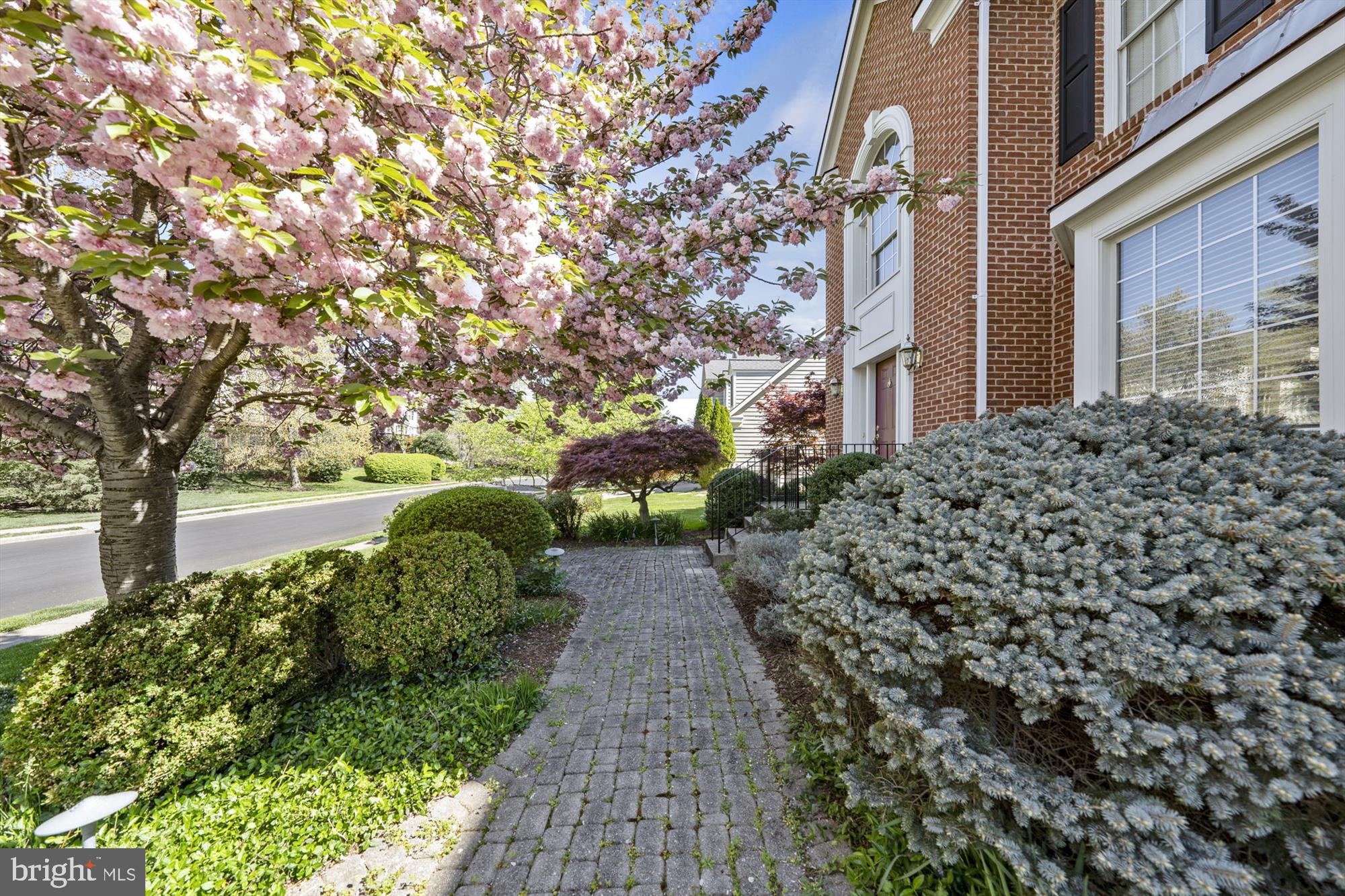 REGAL OAKS - Residential