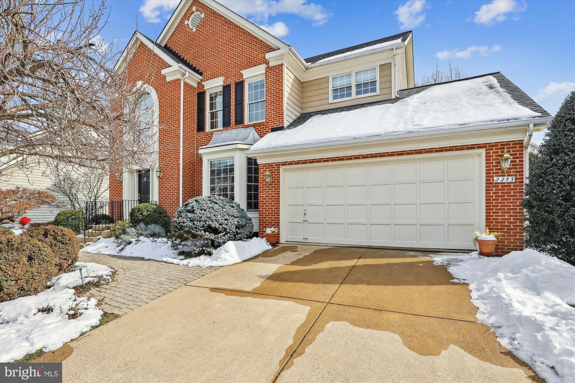 REGAL OAKS - Residential