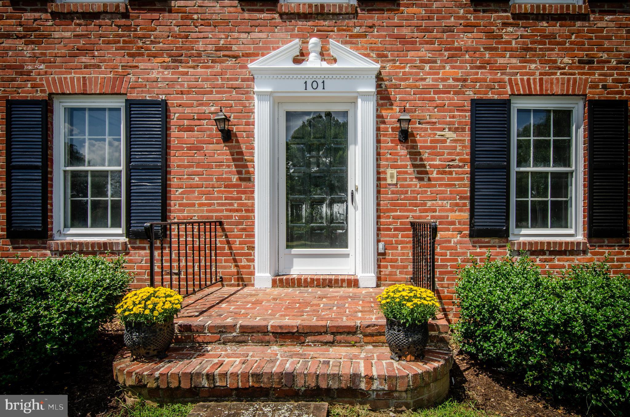 ROCK SPRING - Residential