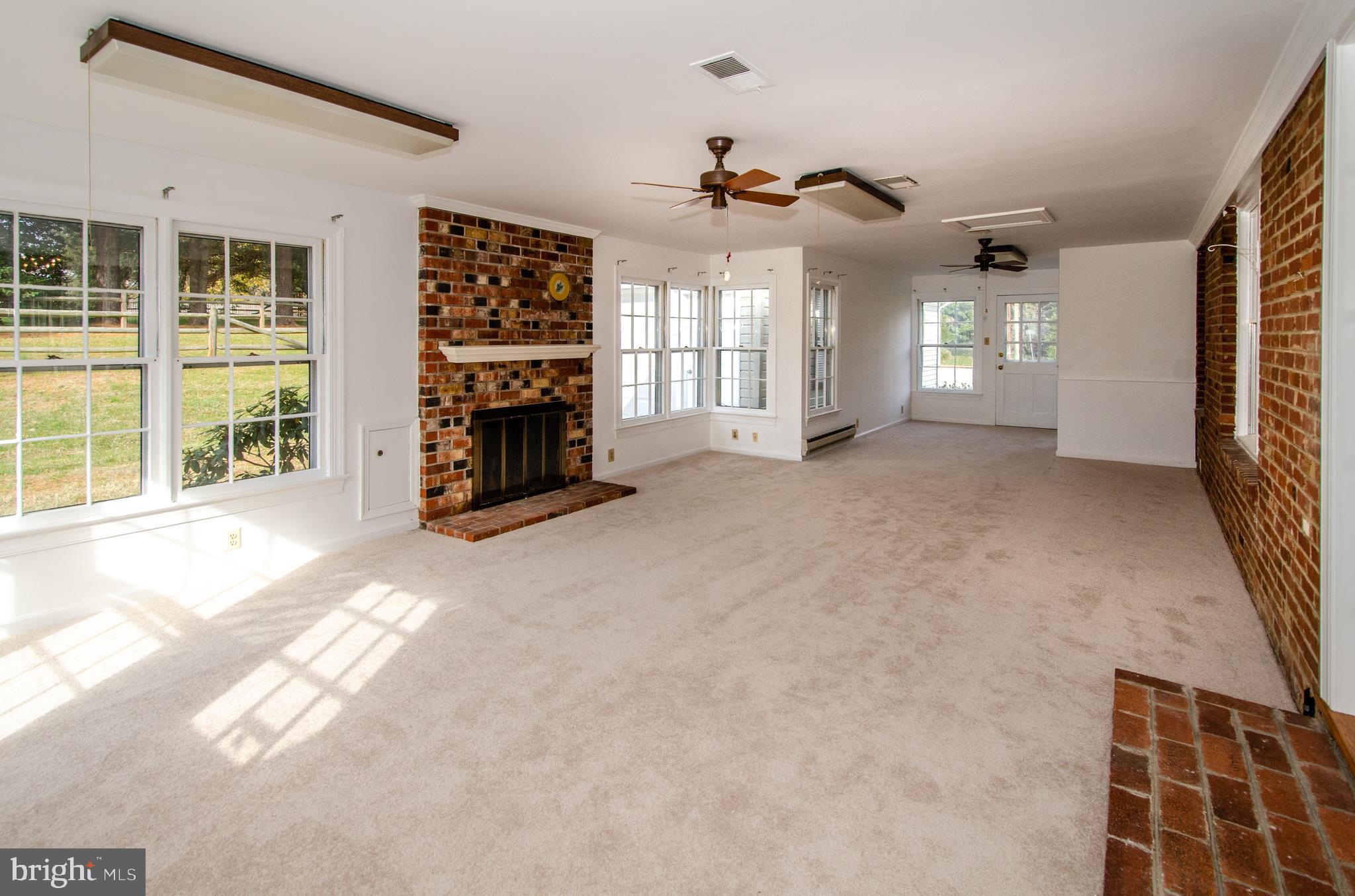 ROCK SPRING - Residential