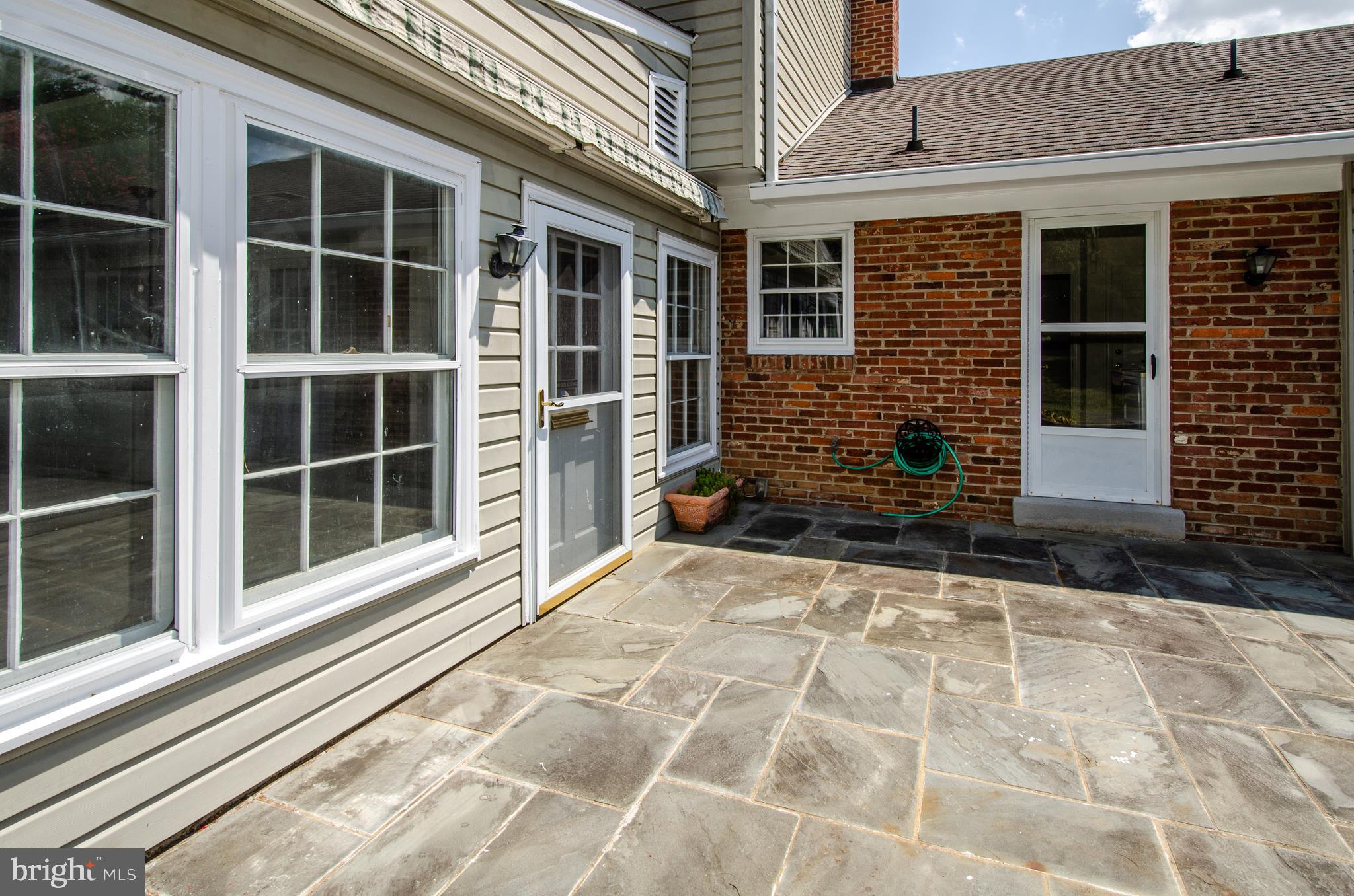 ROCK SPRING - Residential