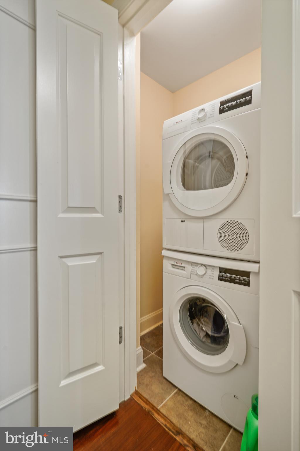 THE JAMIESON - Residential Lease