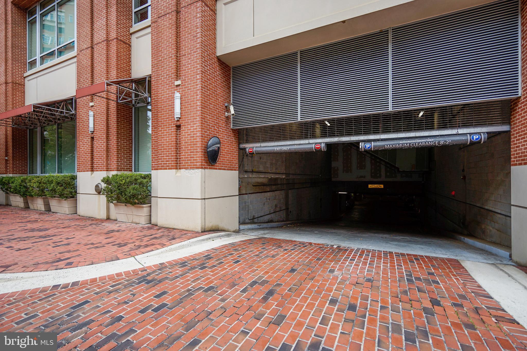 THE JAMIESON - Residential Lease