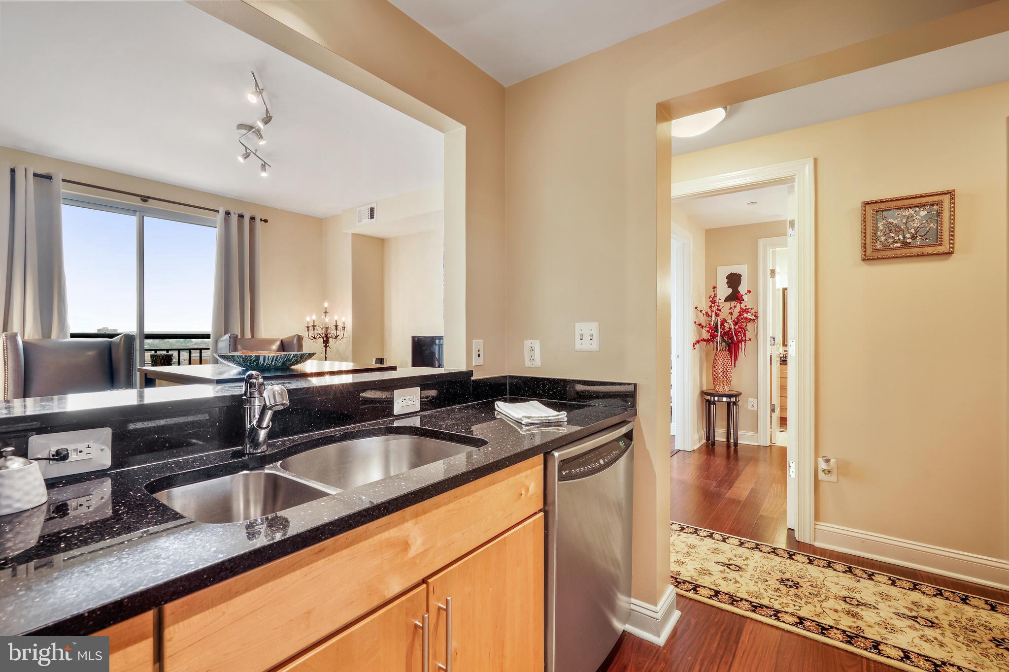 THE JAMIESON - Residential Lease