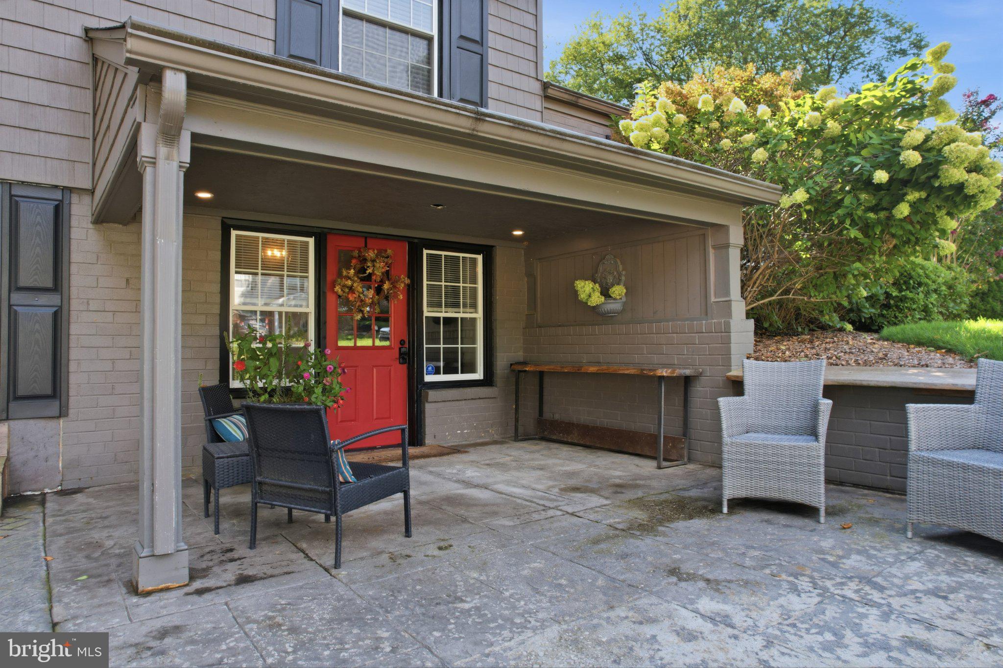 722 WISTERIA DRIVE