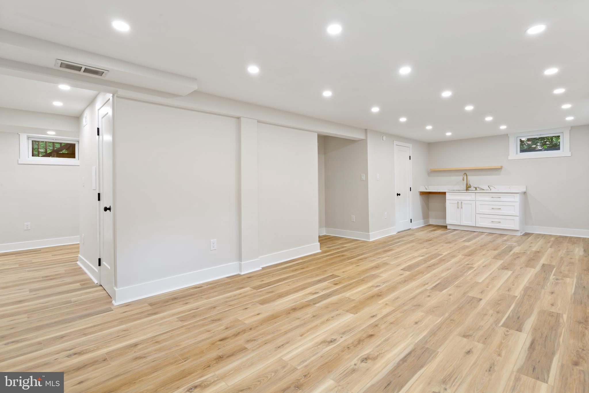 HIGHLAND VIEW - Residential