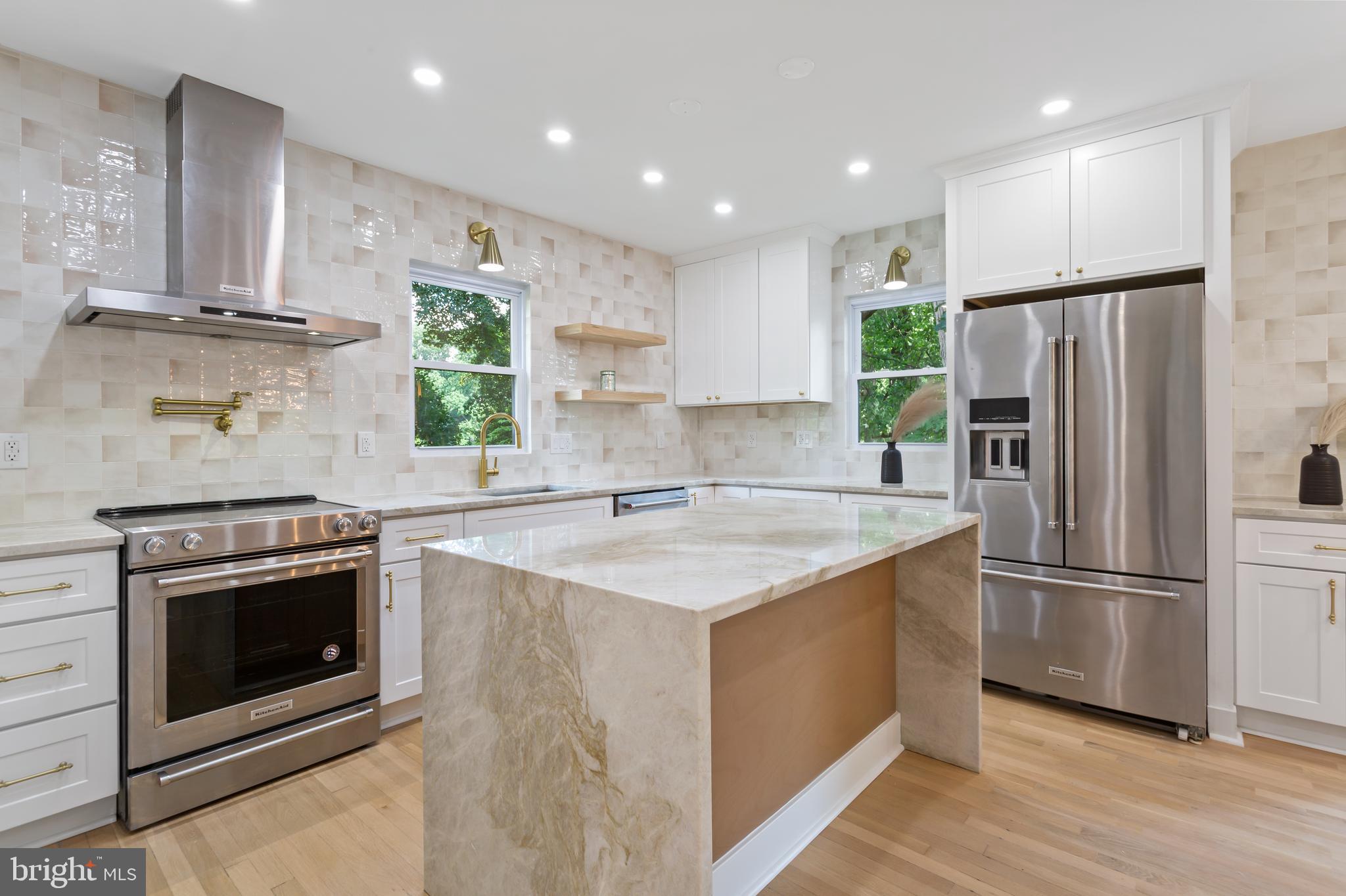 HIGHLAND VIEW - Residential