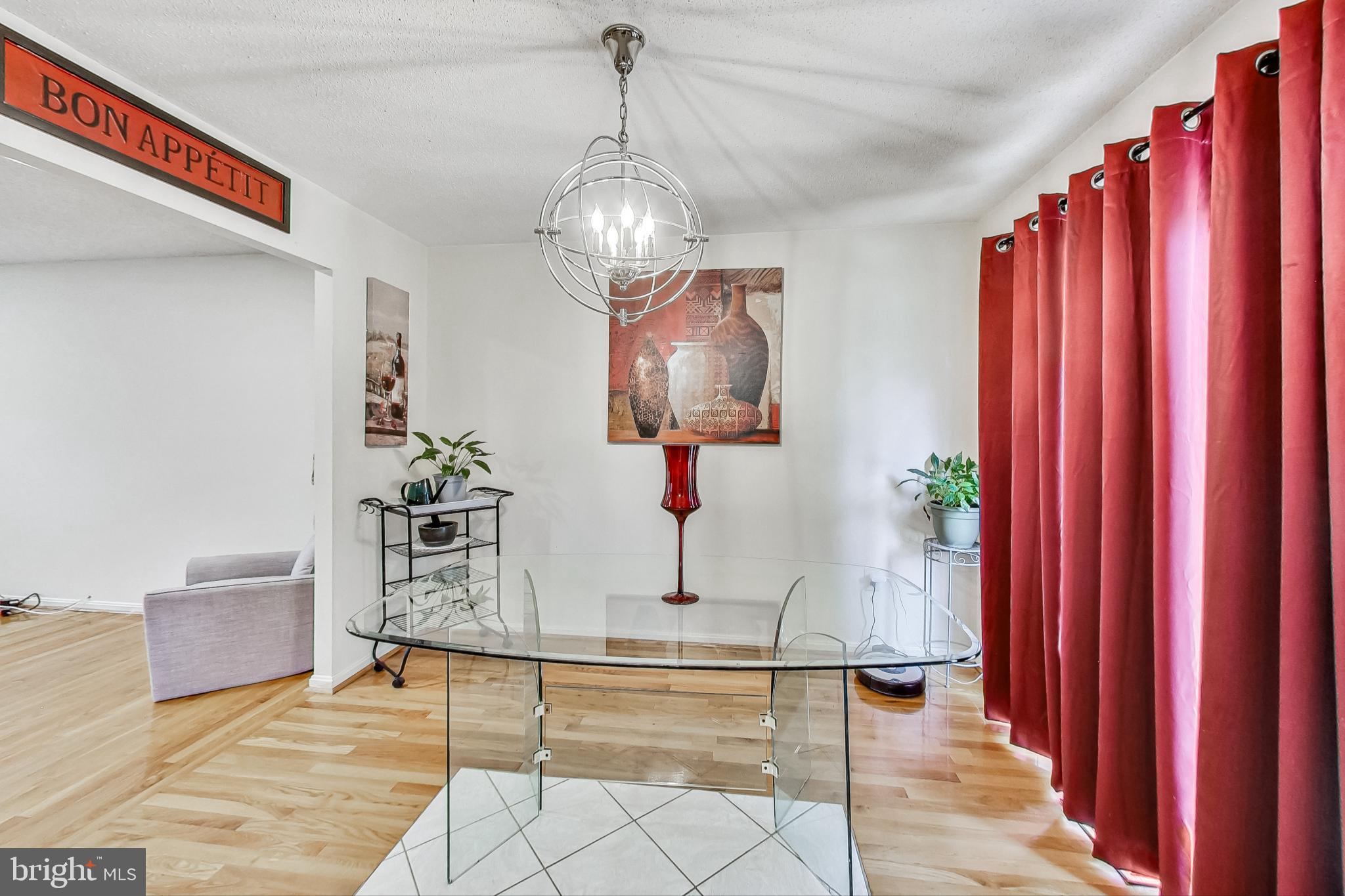 TANTALLON ON THE POTOMAC - Residential