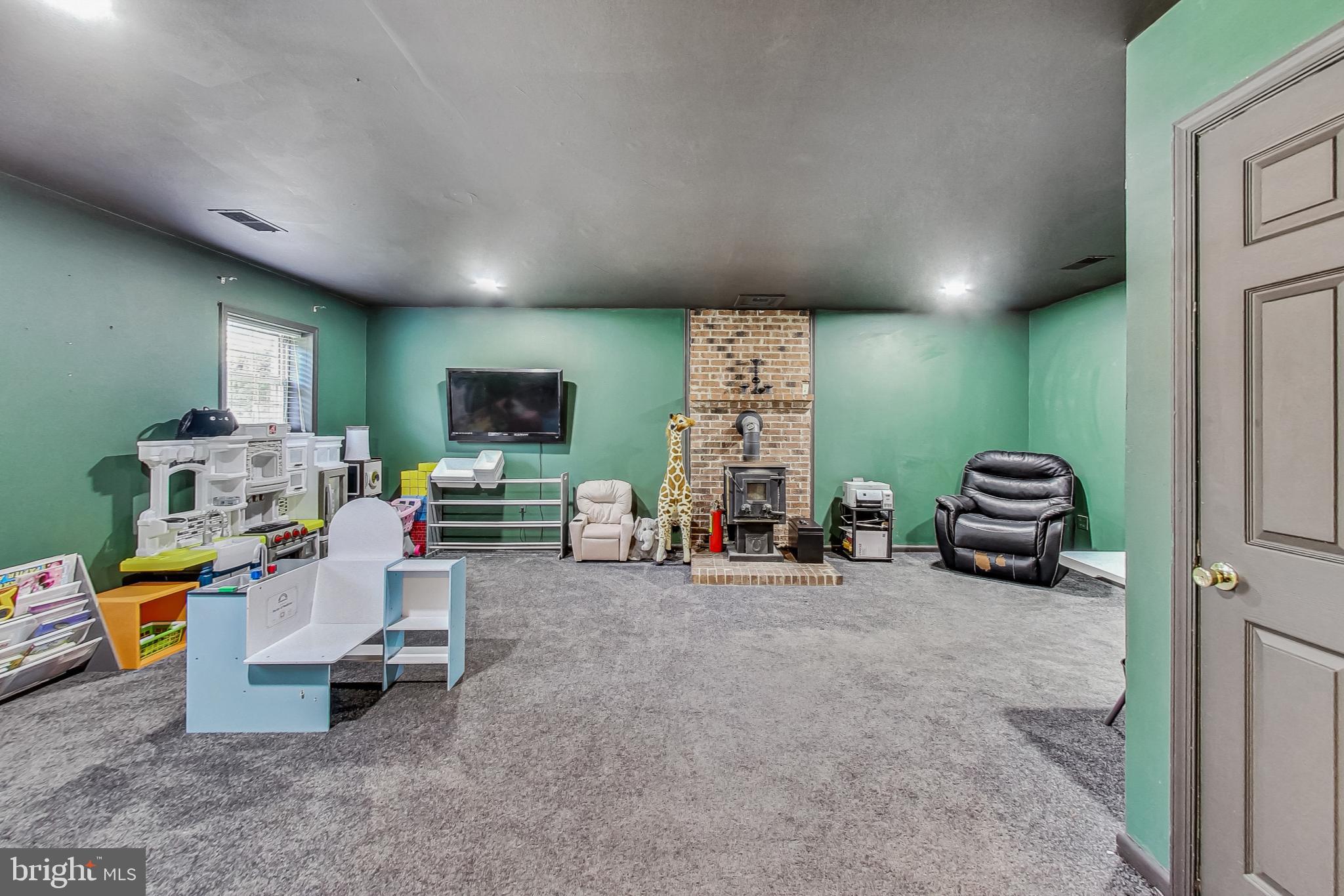 TANTALLON ON THE POTOMAC - Residential