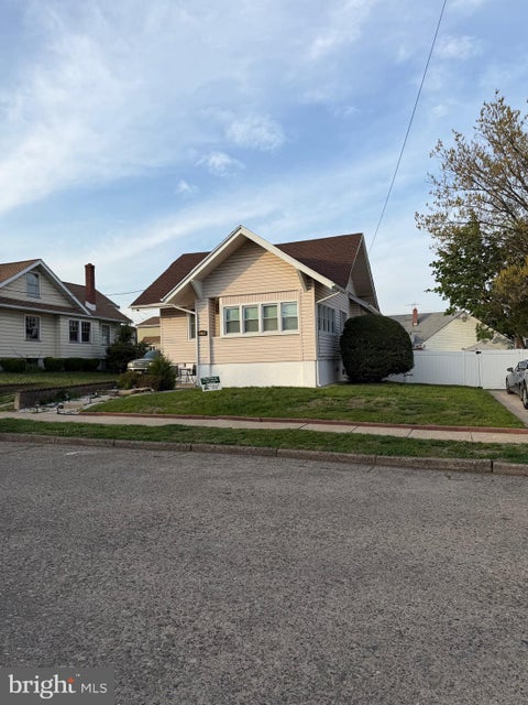Homes For Sale - 2222 Scovel Avenue<br/> PENNSAUKEN, NJ 08110