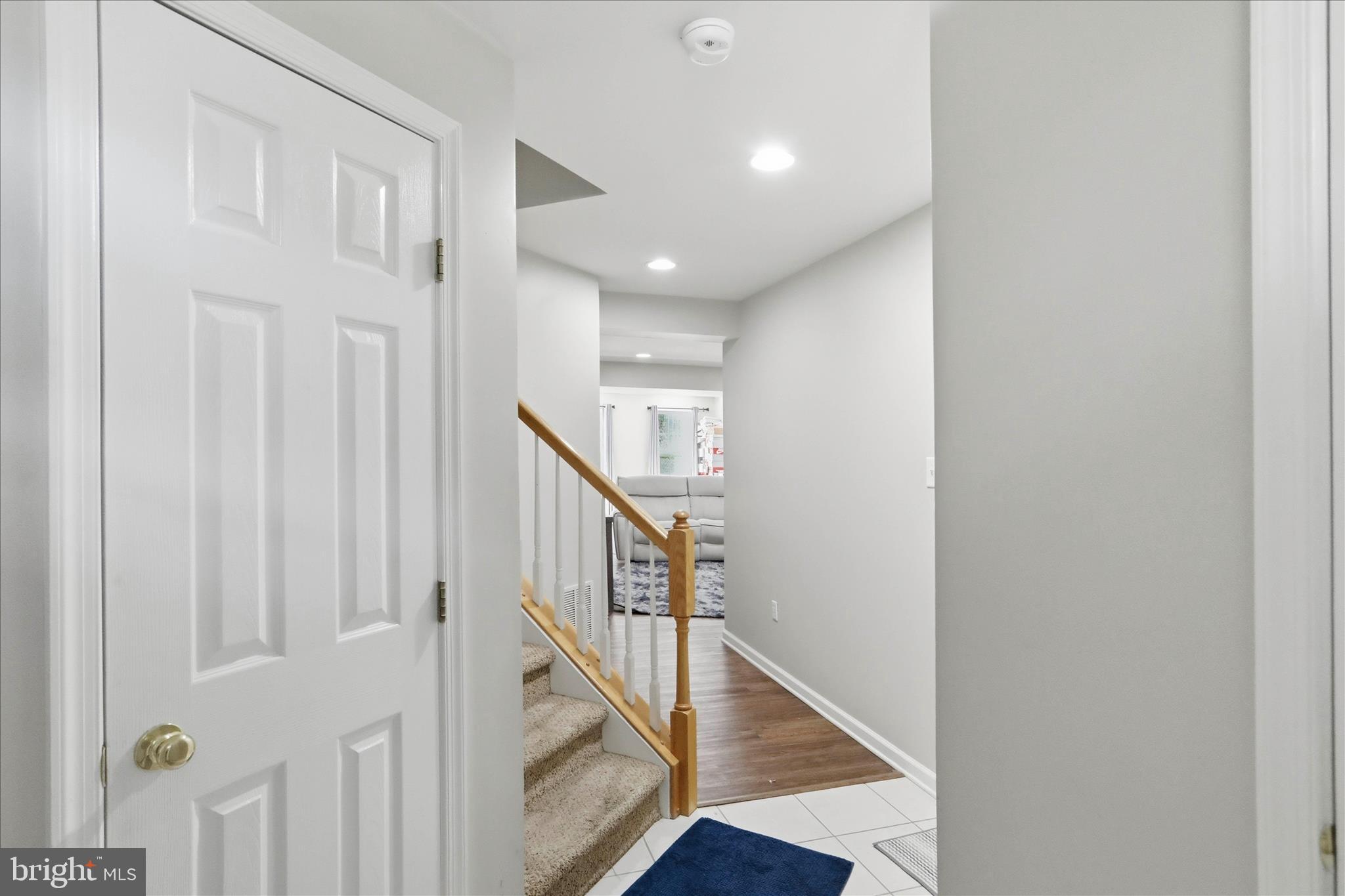 ENCLAVE - Residential