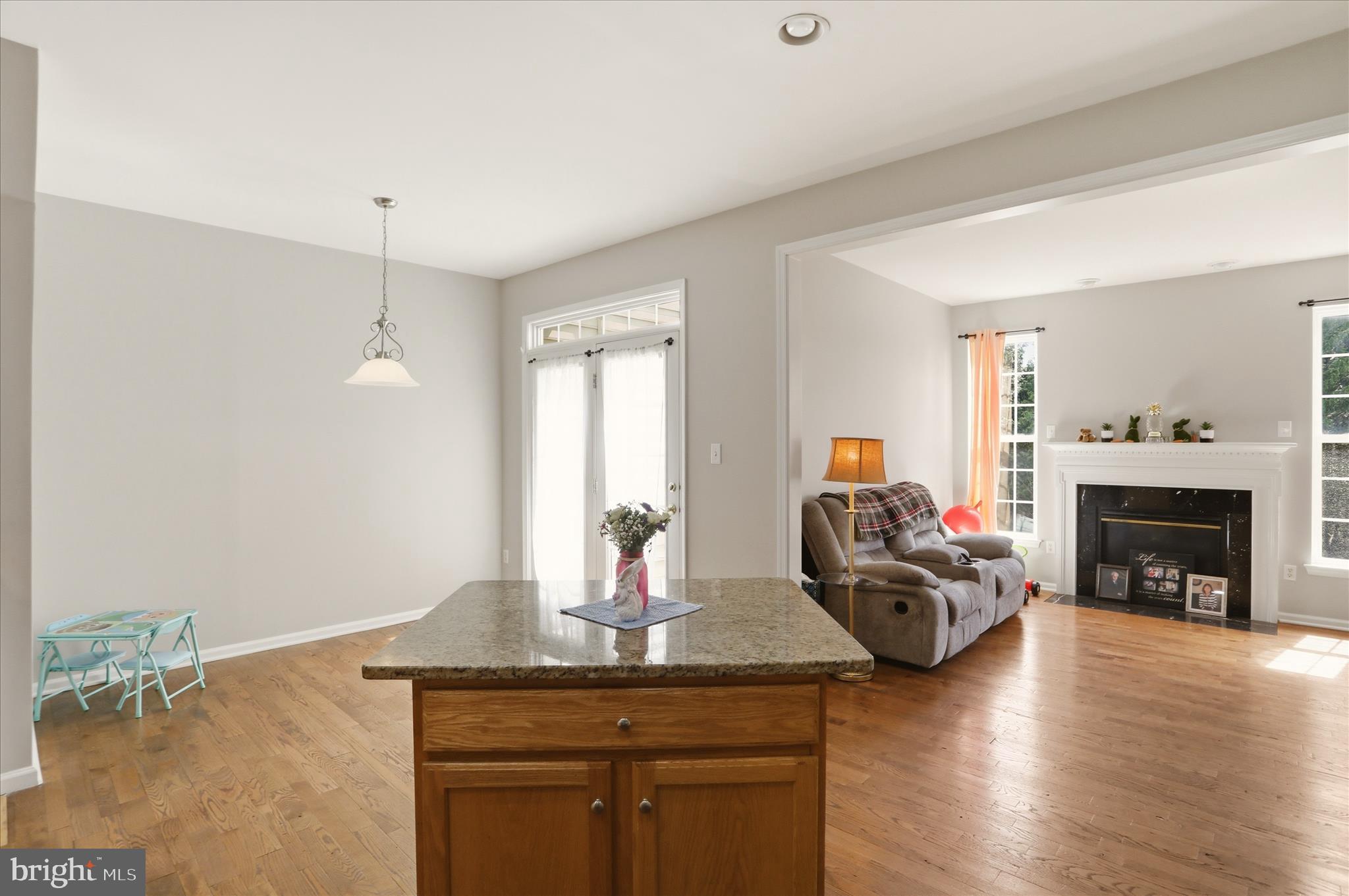 ENCLAVE - Residential