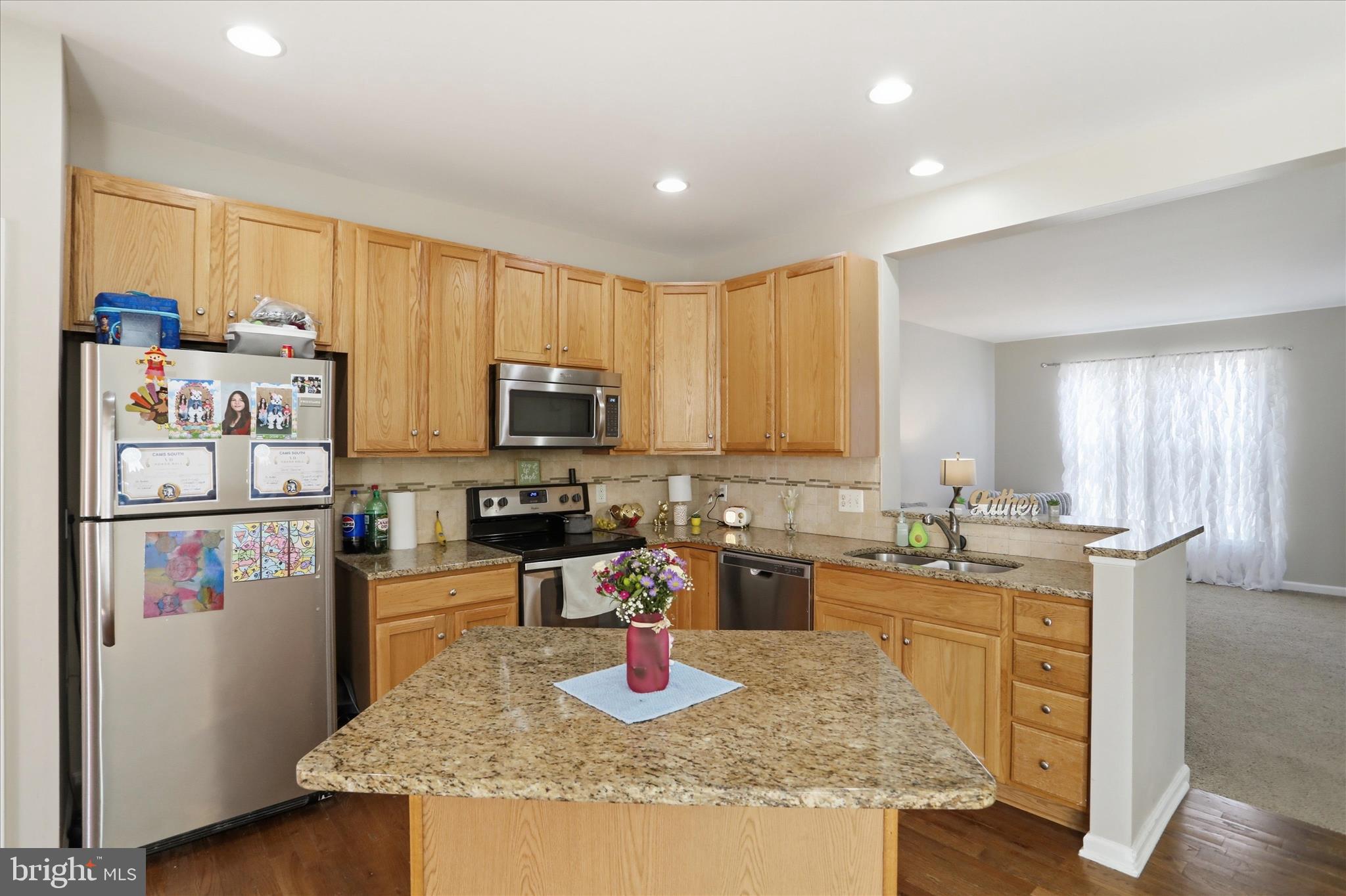 ENCLAVE - Residential