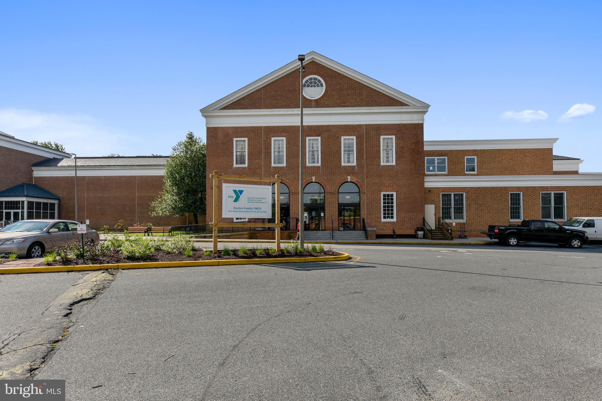 EASTON - Residential