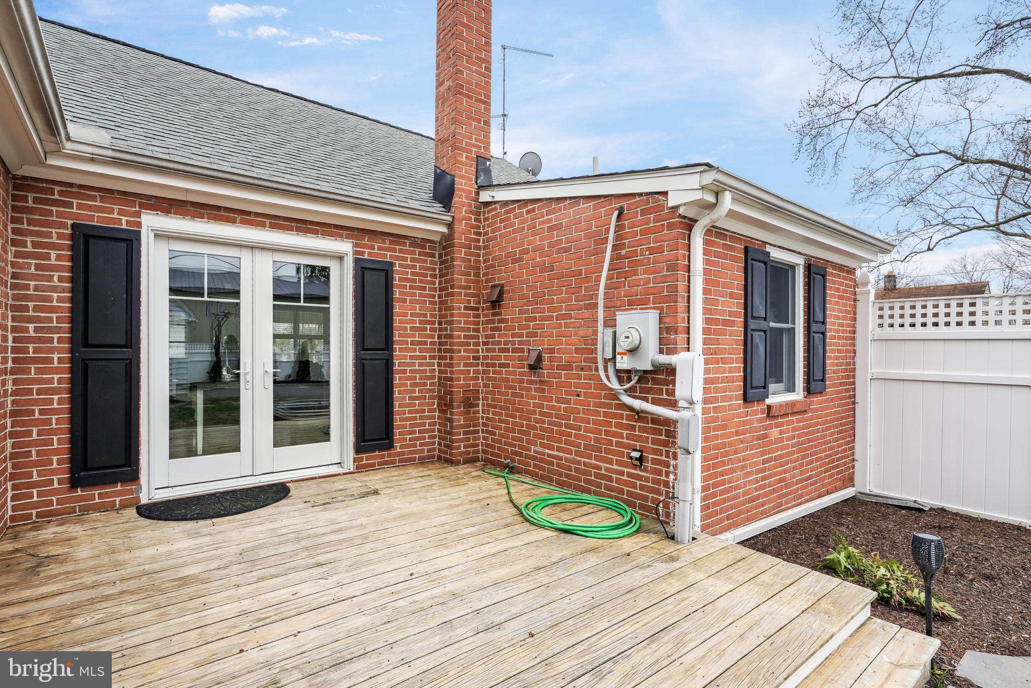 EASTON - Residential