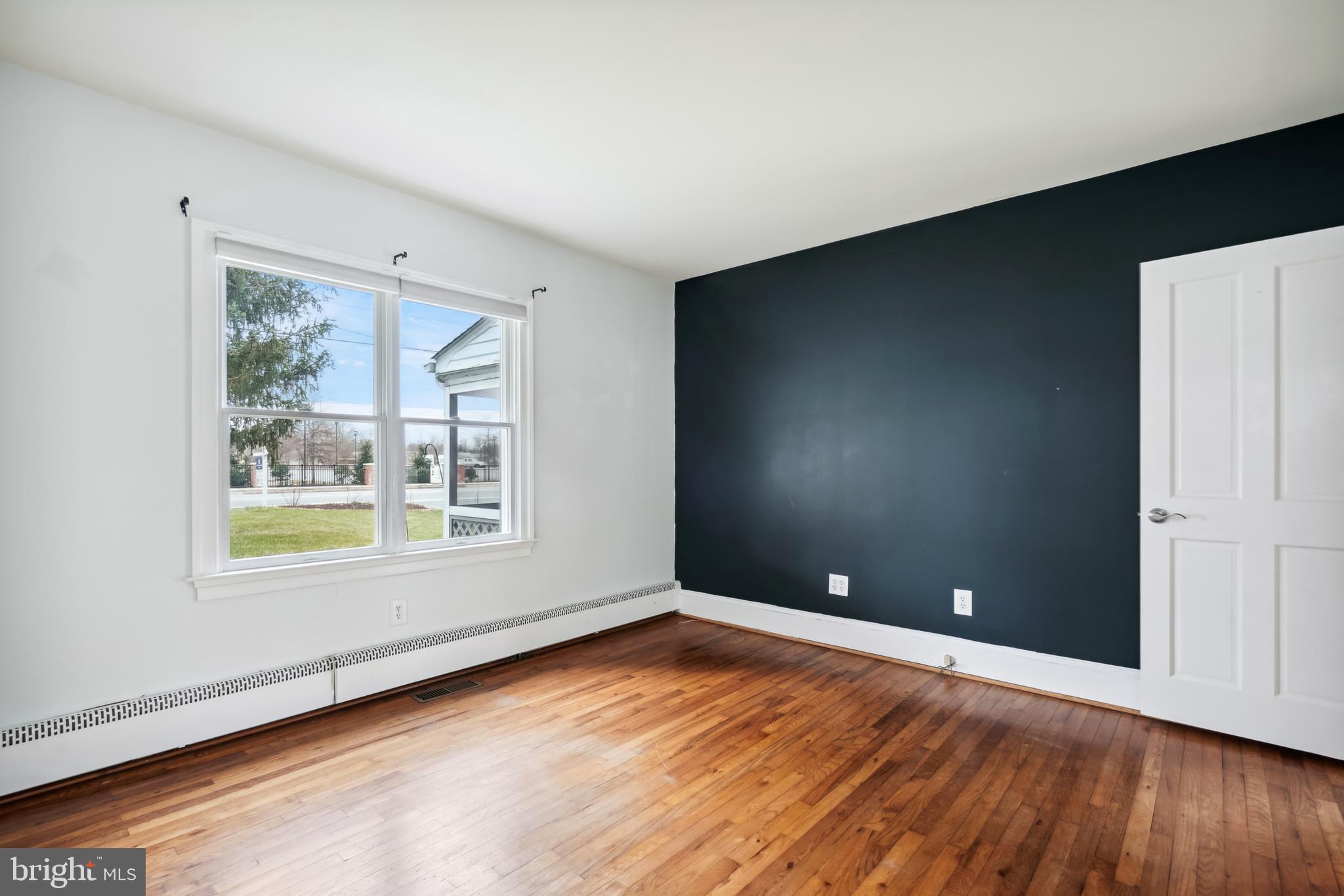 EASTON - Residential