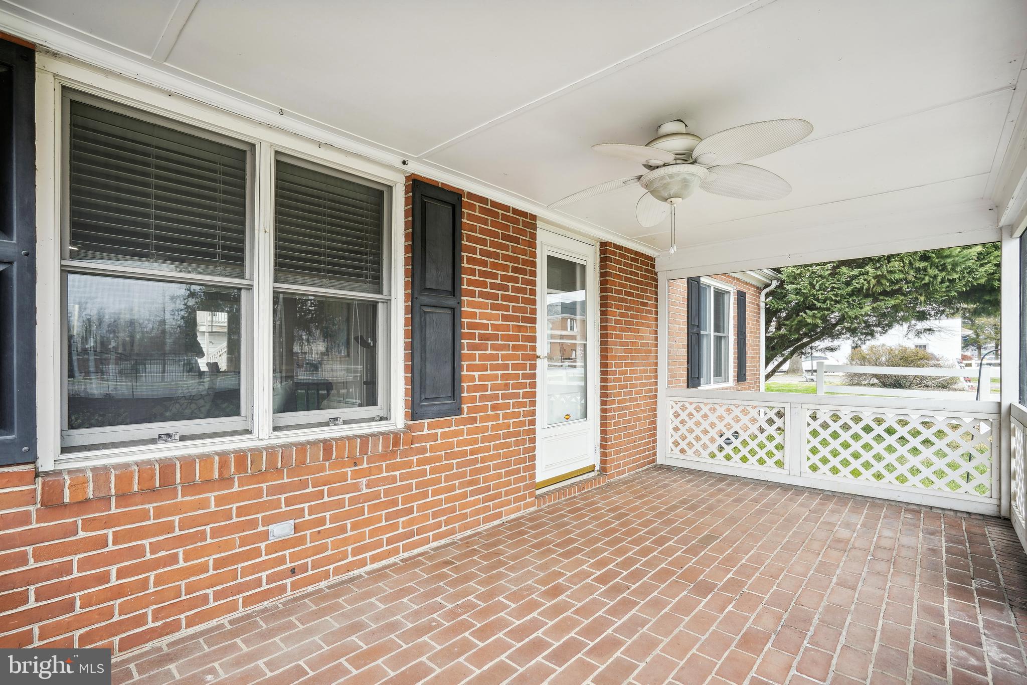 EASTON - Residential