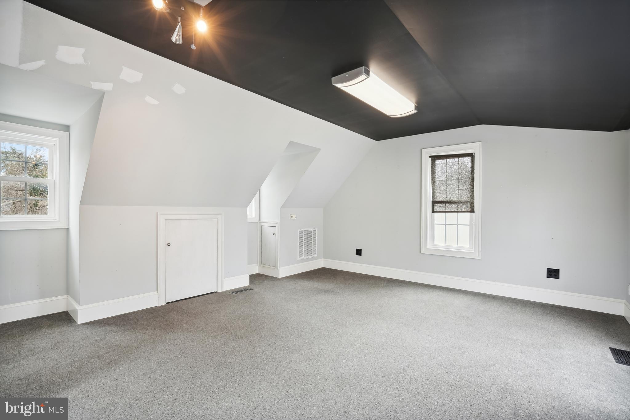 EASTON - Residential