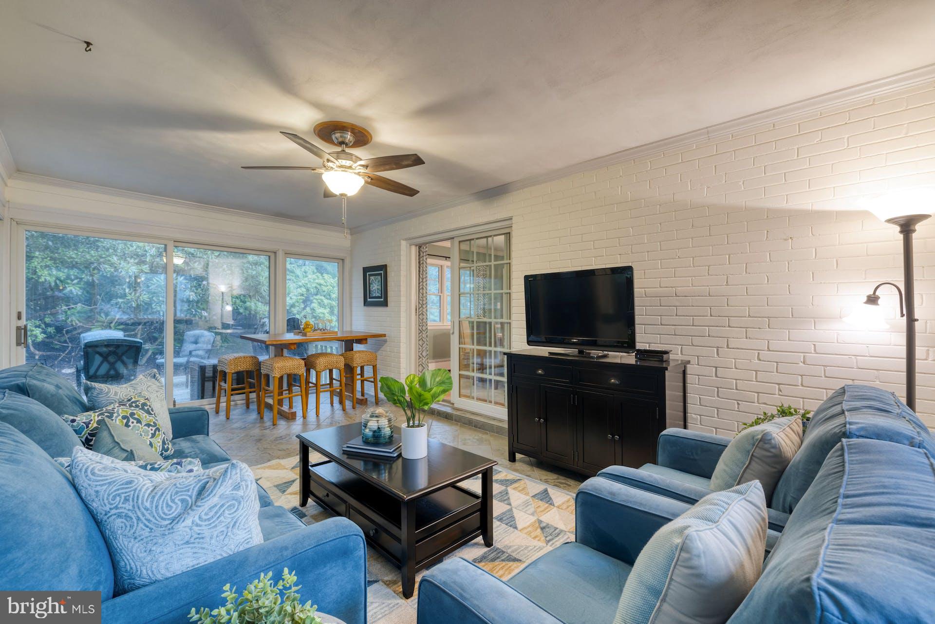 CHESTERBROOK WOODS - Residential