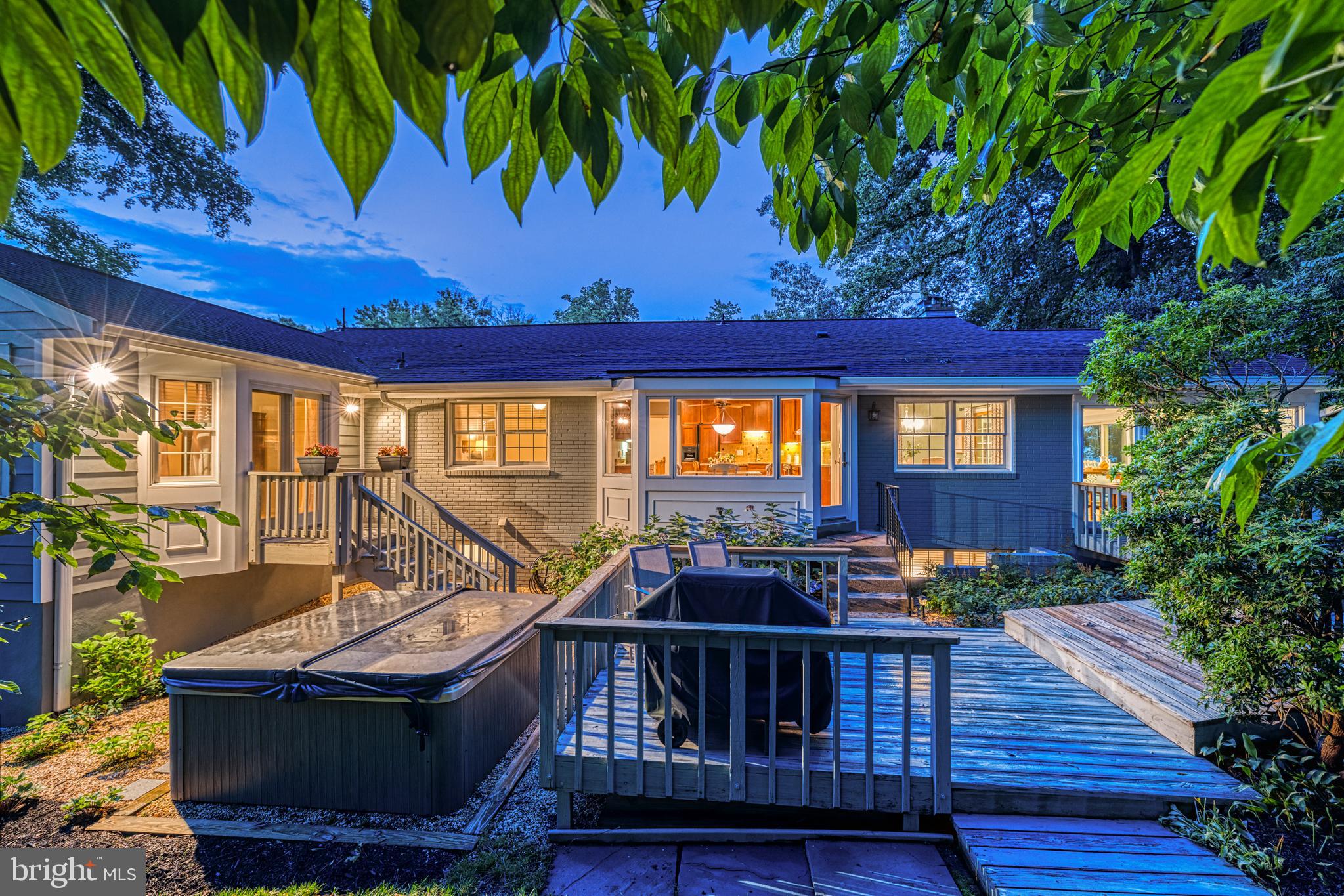 CHESTERBROOK WOODS - Residential