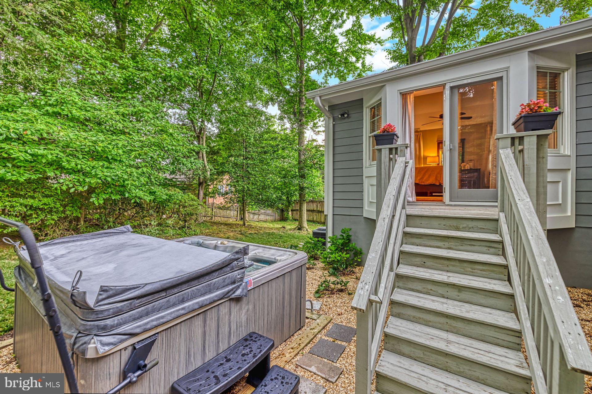 CHESTERBROOK WOODS - Residential