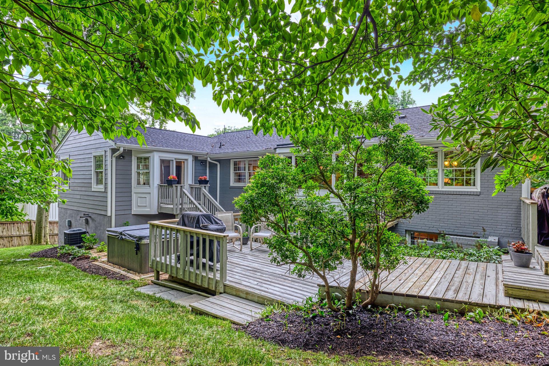 CHESTERBROOK WOODS - Residential