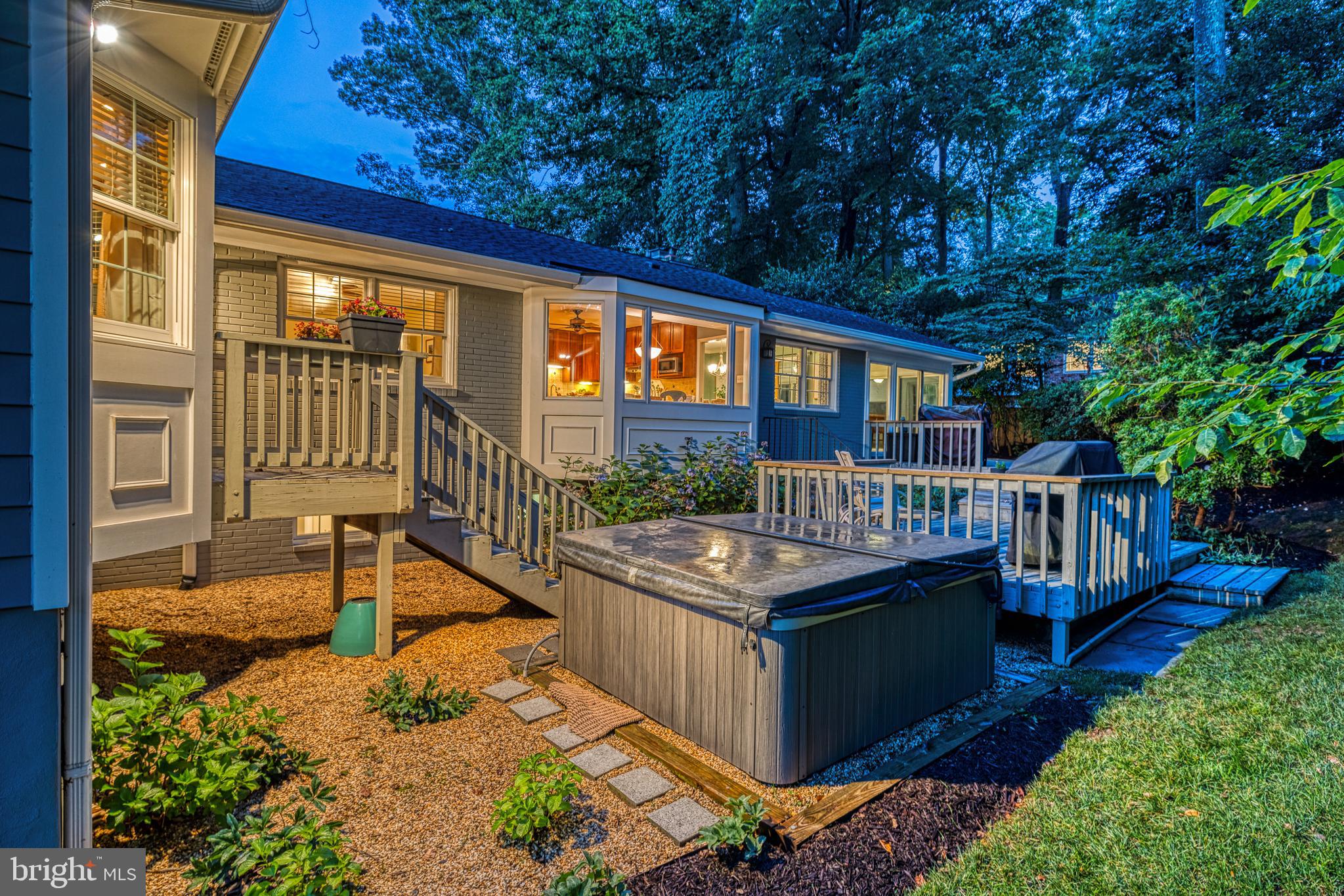 CHESTERBROOK WOODS - Residential