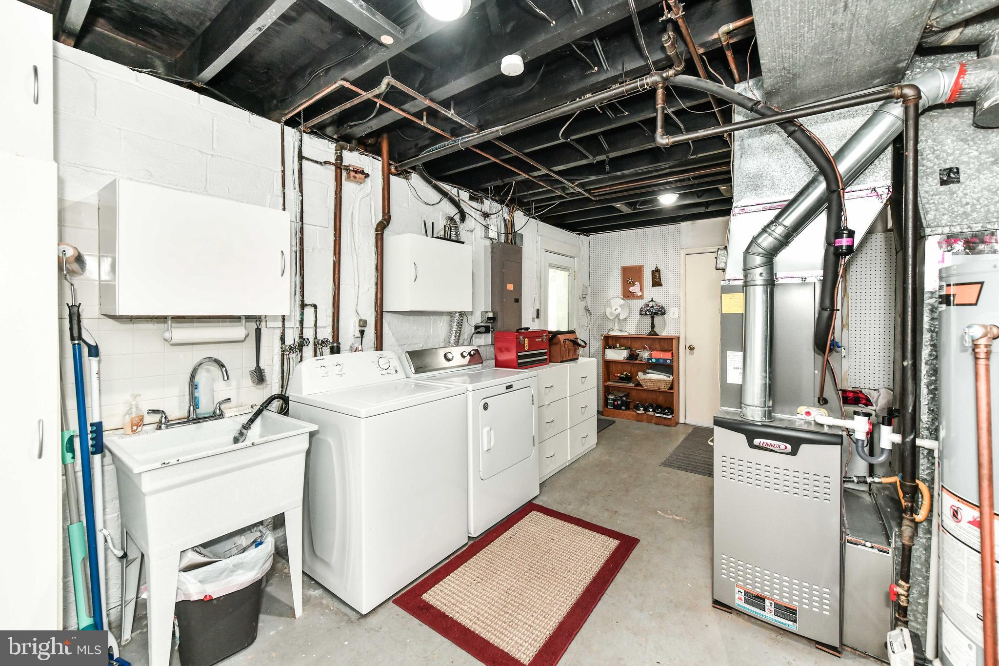 TYSONS GREEN - Residential Lease