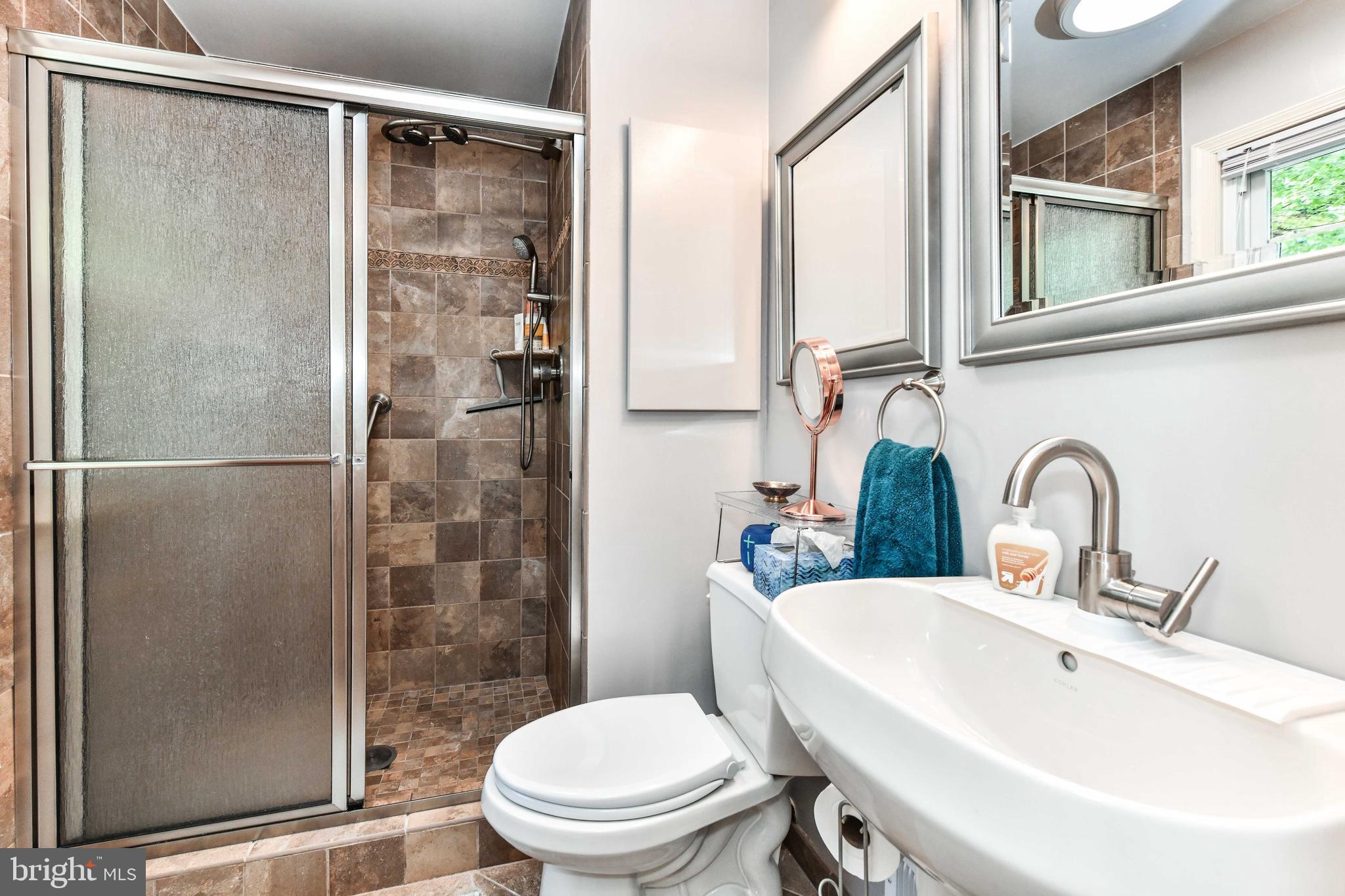 TYSONS GREEN - Residential Lease