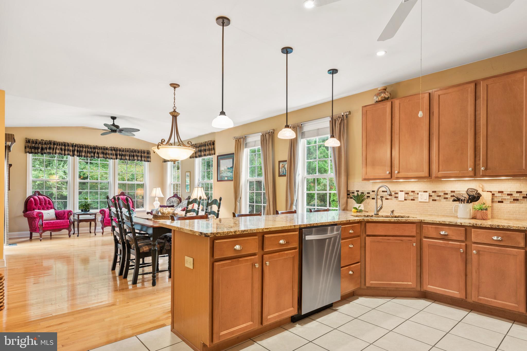 WAGAMONS WEST SHORES - Residential