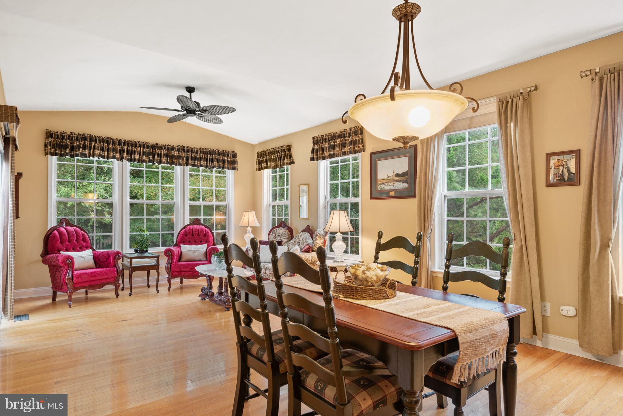 WAGAMONS WEST SHORES - Residential