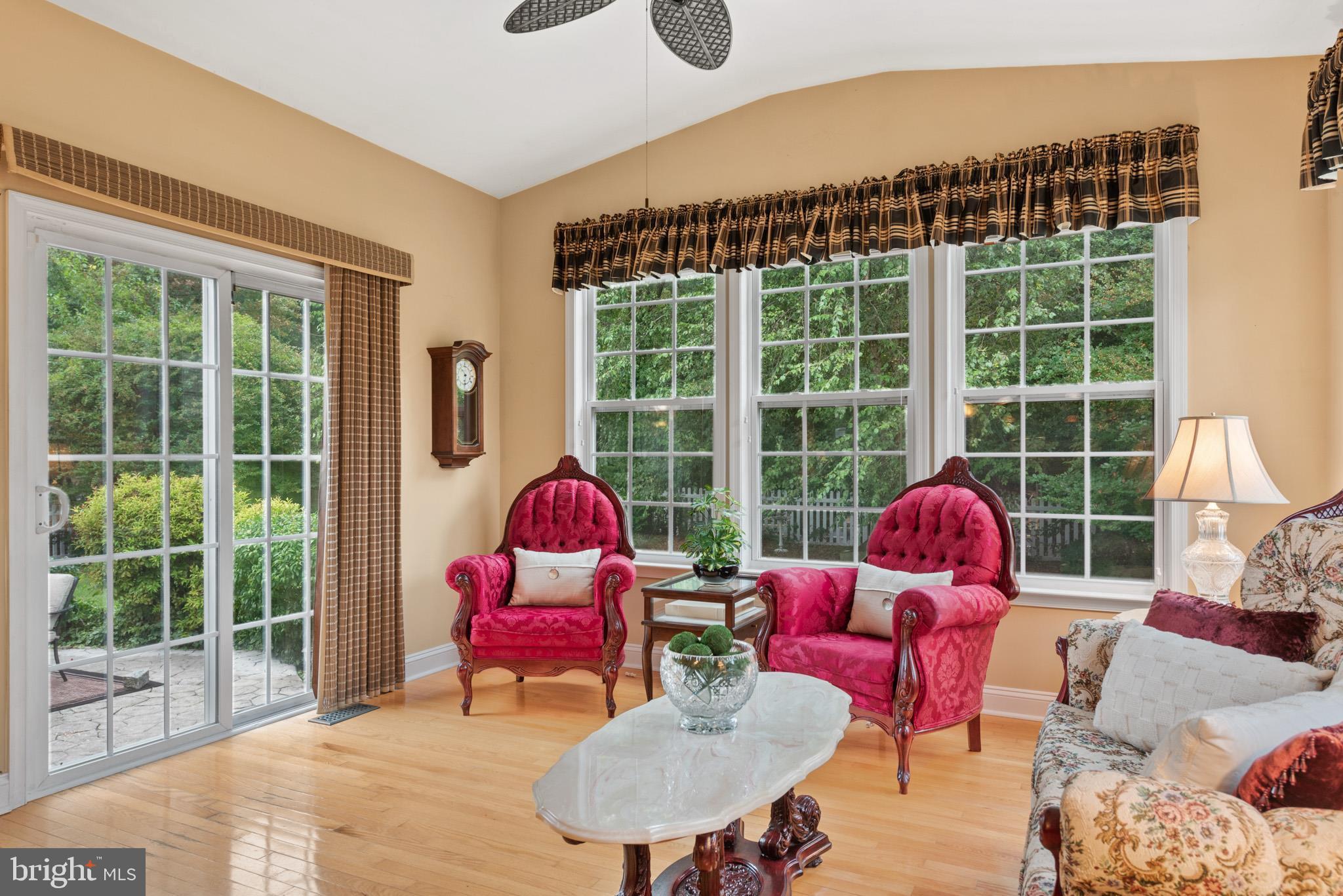 WAGAMONS WEST SHORES - Residential