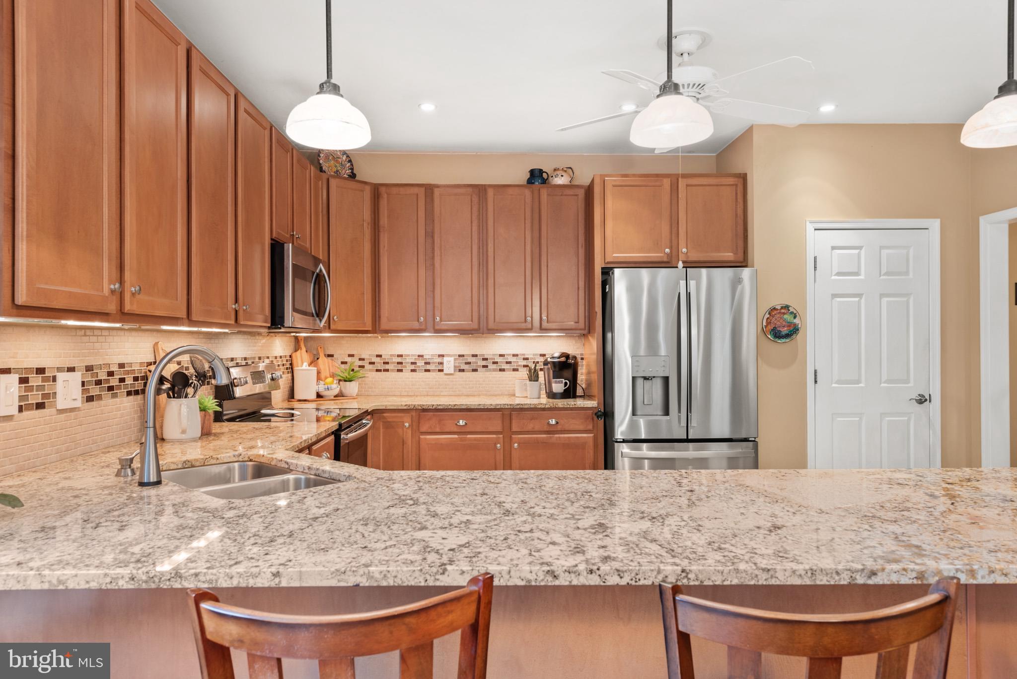 WAGAMONS WEST SHORES - Residential