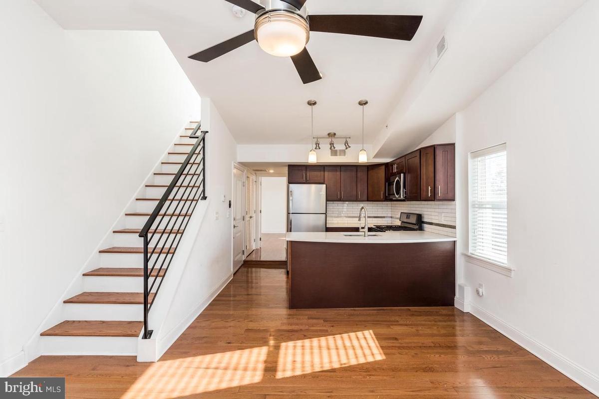 4215 MANAYUNK AVENUE