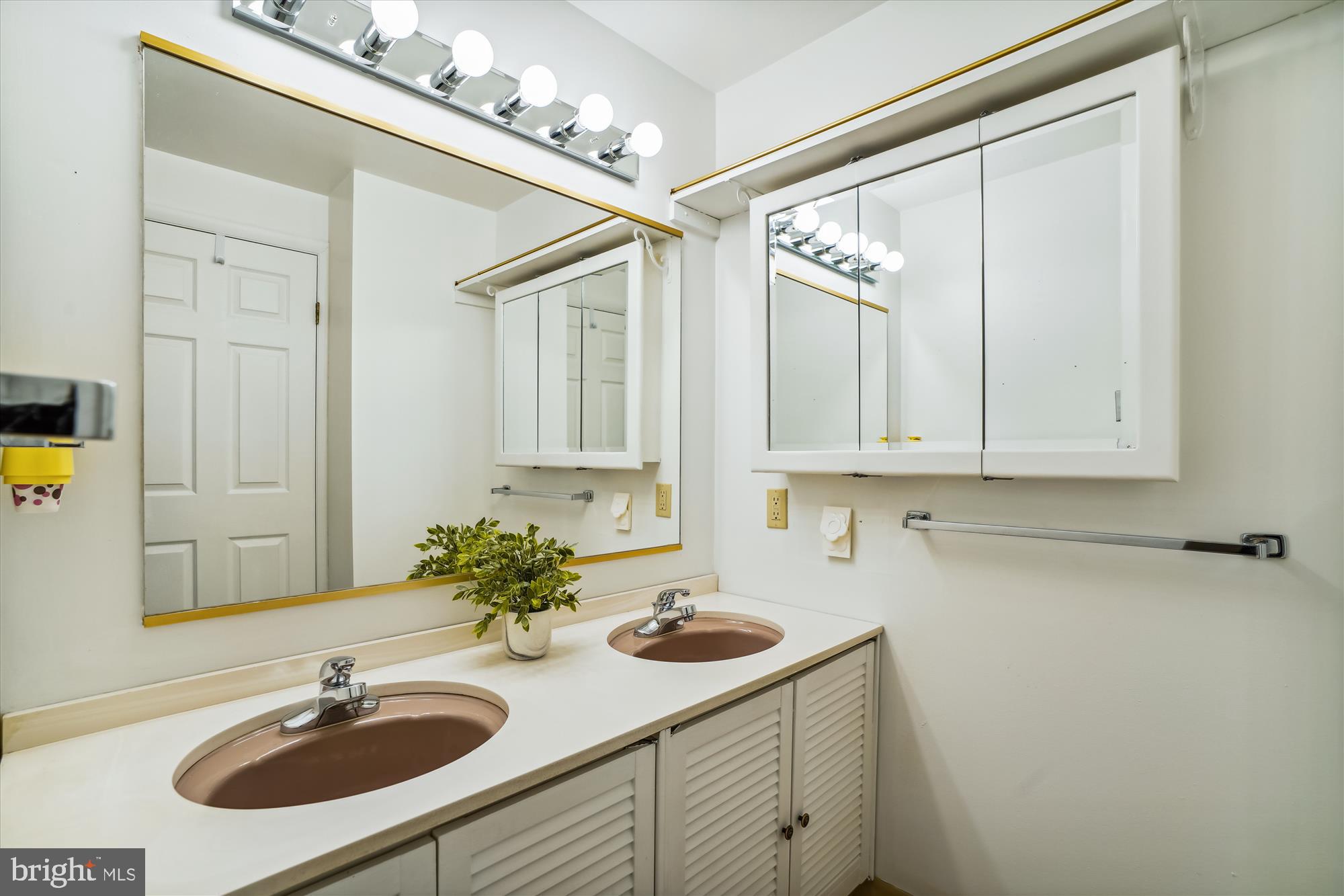 LONGFELLOW - Residential