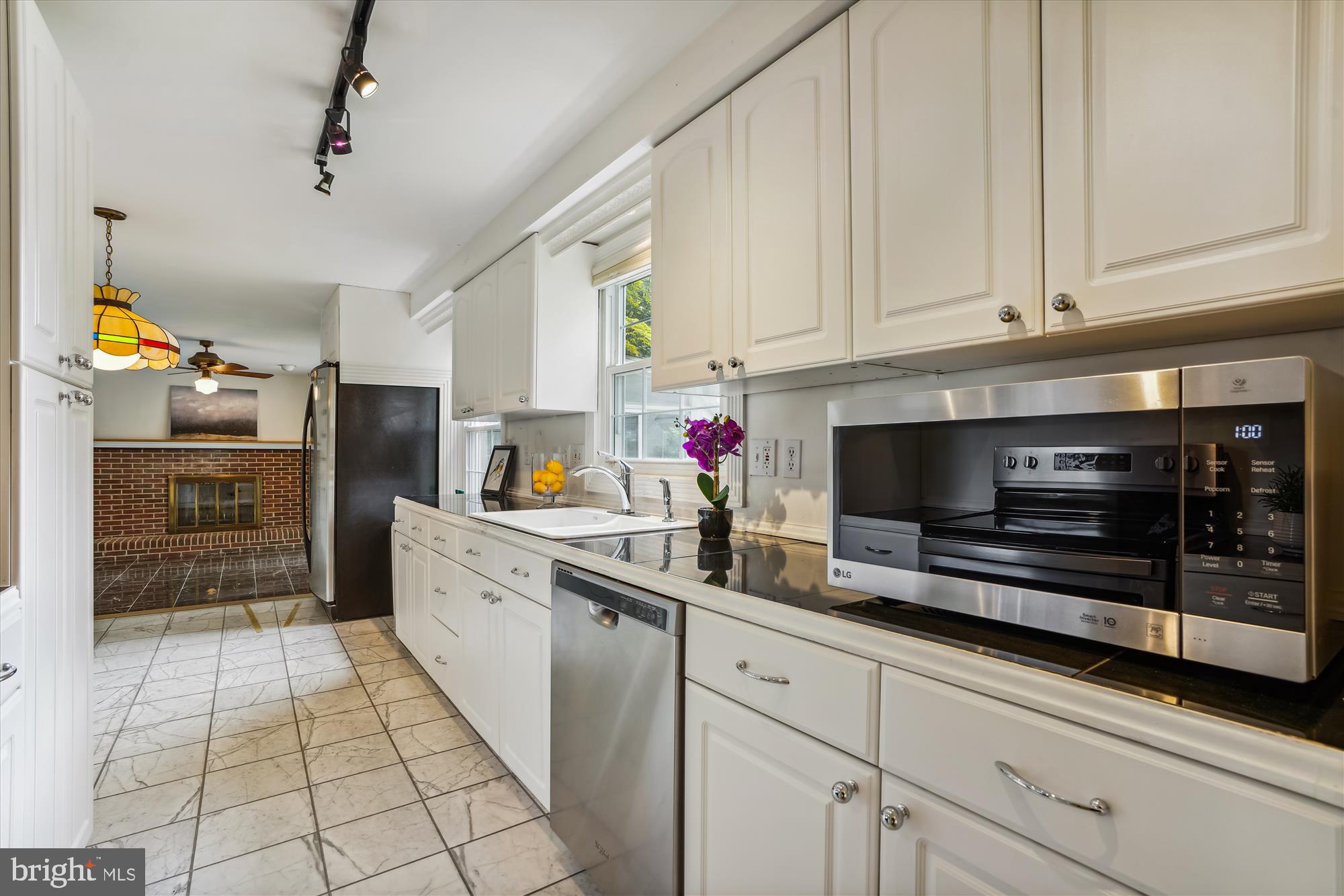 LONGFELLOW - Residential