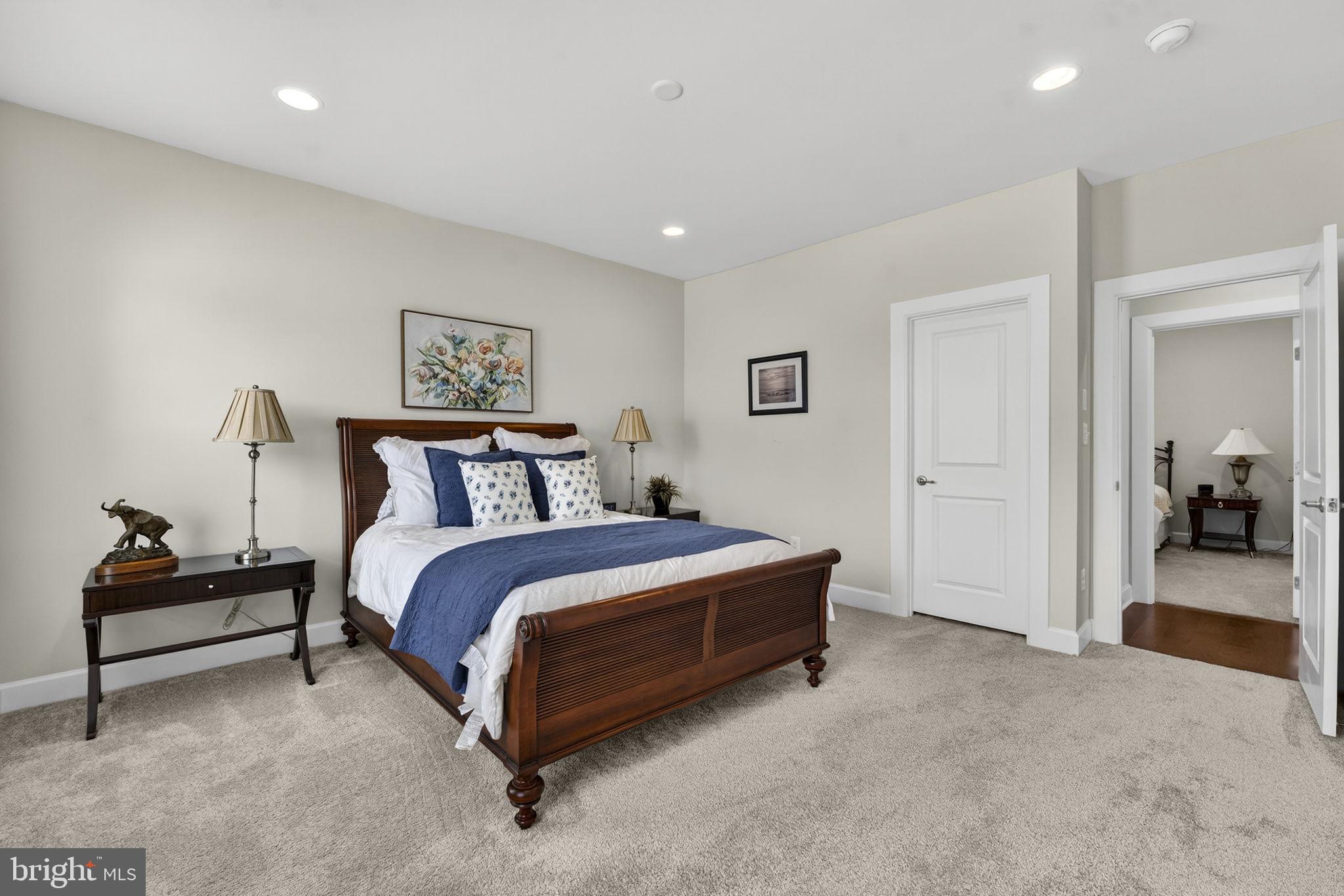 GROVE AT WILLOWSFORD - Residential