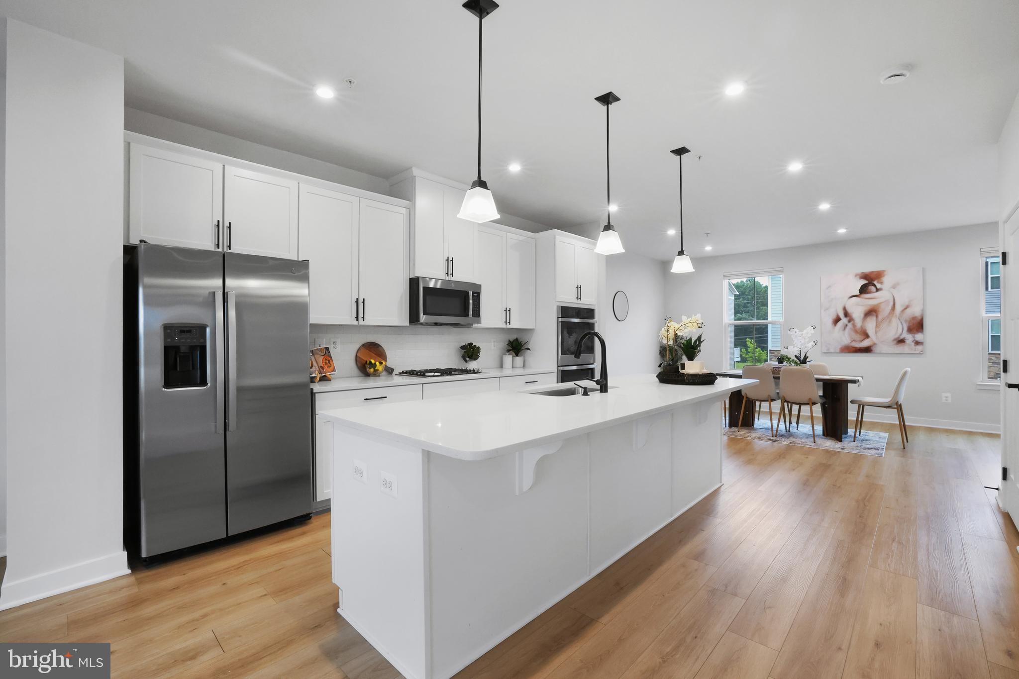 8109 PRIMROSE LANE